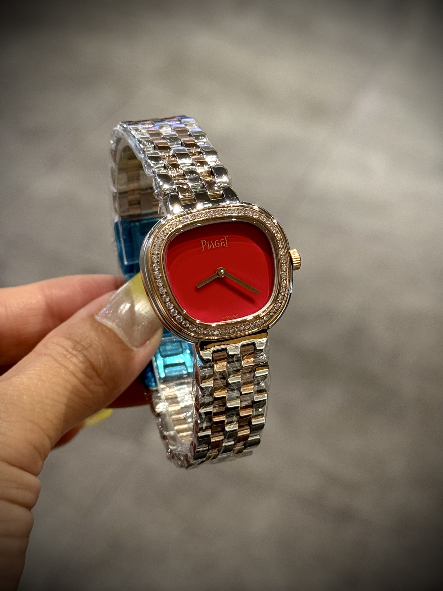 ピアジェ Sixtie ダイヤモンド ウォッチ シルバー ダイヤル 29mm 詳細画像 2