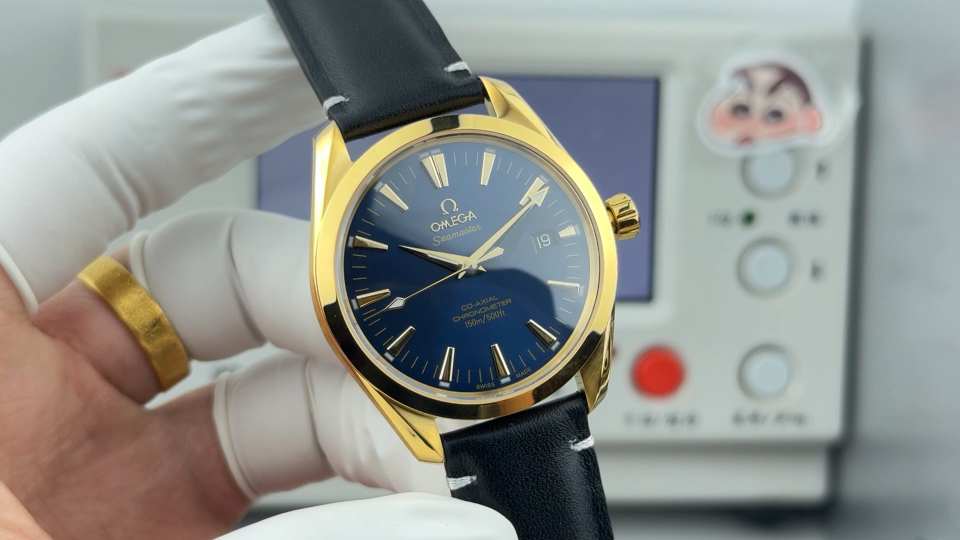 オメガ Seamaster Aqua Terra ウォッチ Blue ダイヤル ゴールド ケース 画像 9