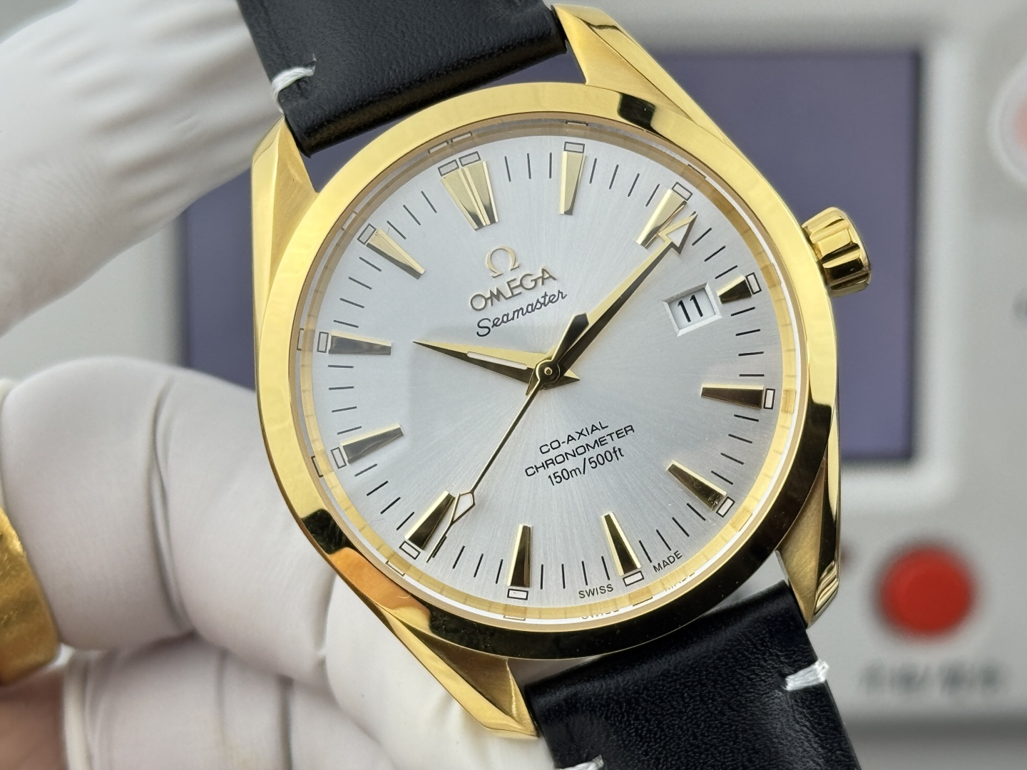 オメガ Seamaster Aqua Terra ウォッチ ホワイト ゴールド ケース 詳細画像 3