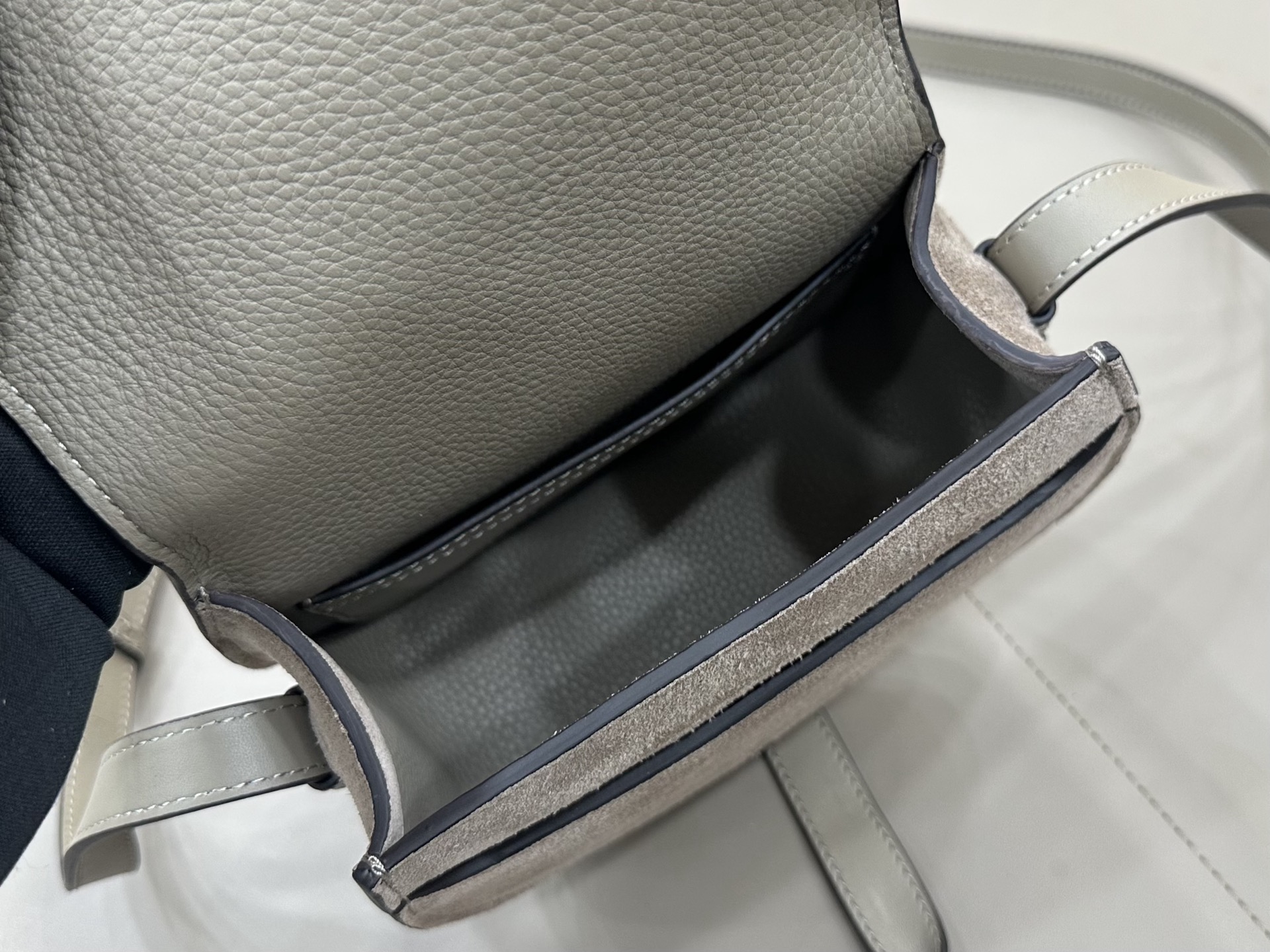 クロエ Marcie サドルバッグ スエード カーフスキン グレー スモール 画像 7