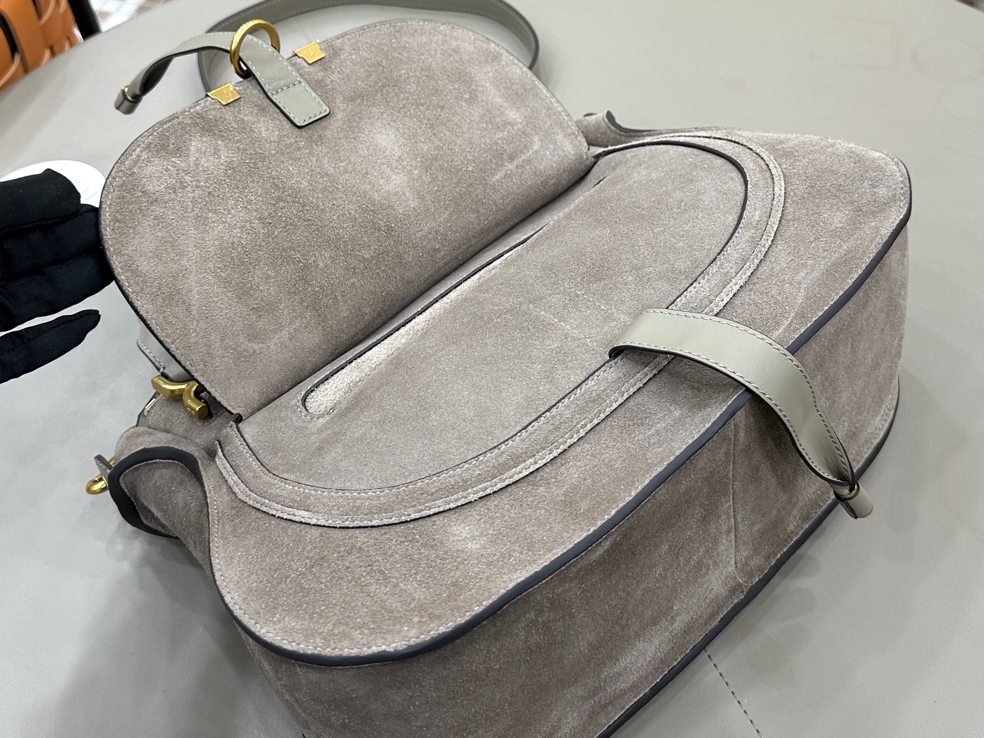 クロエ Marcie スエード カーフスキン タッセルバッグ グレー ラージ 画像 6