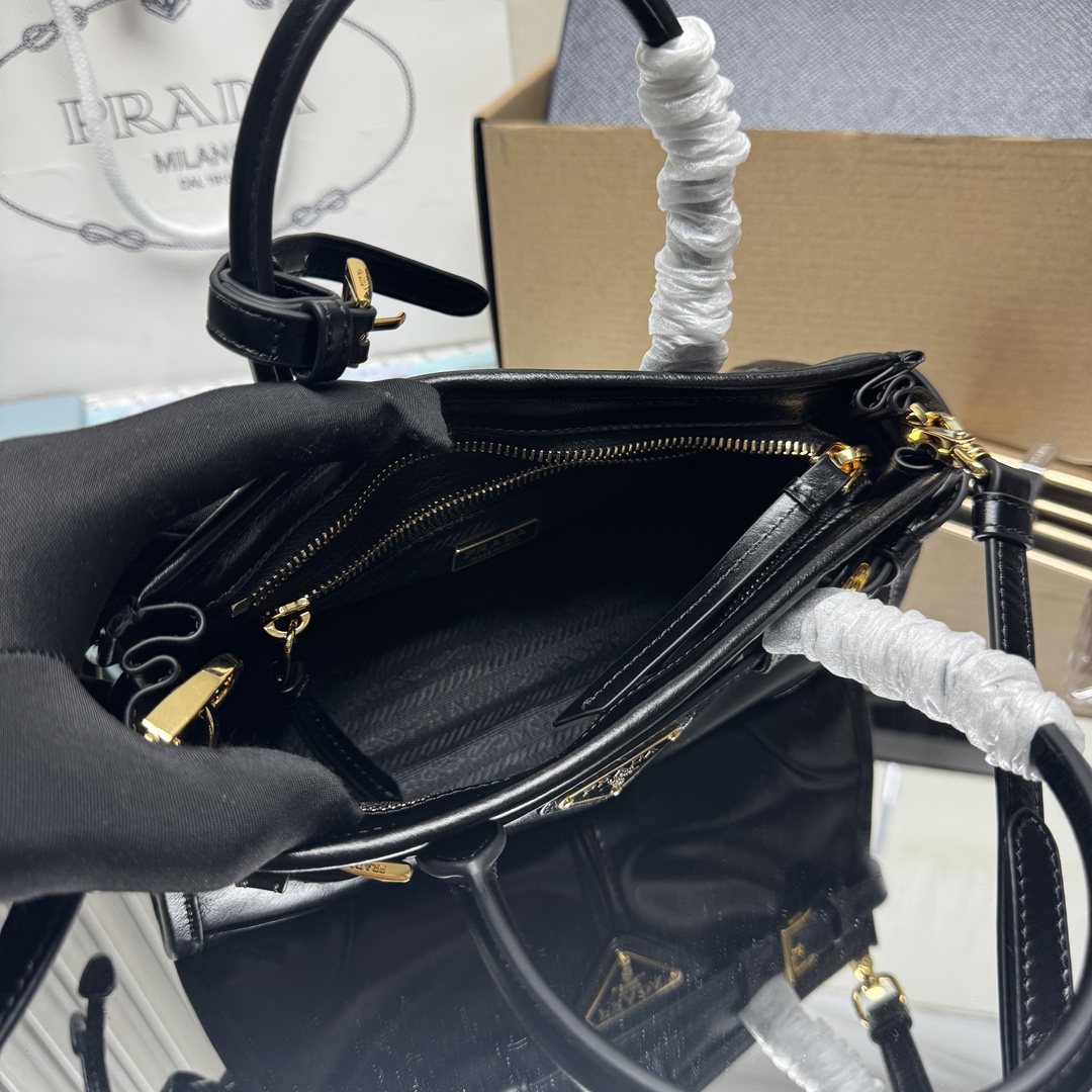 プラダ ミニ パテント トップハンドル バッグ ブラック 1BA486 画像 7