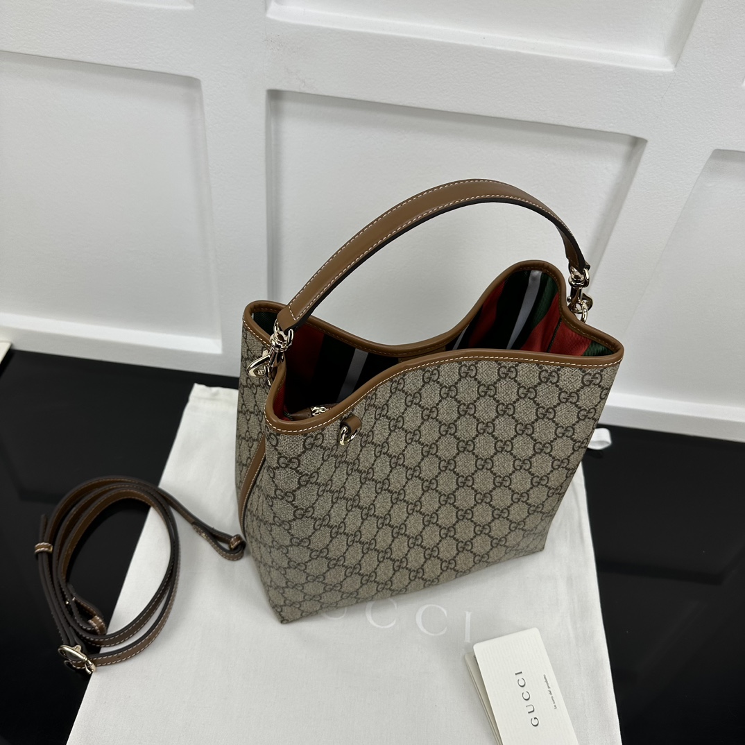 グッチ GG Supreme バケット トート Beige 815103 詳細画像 1