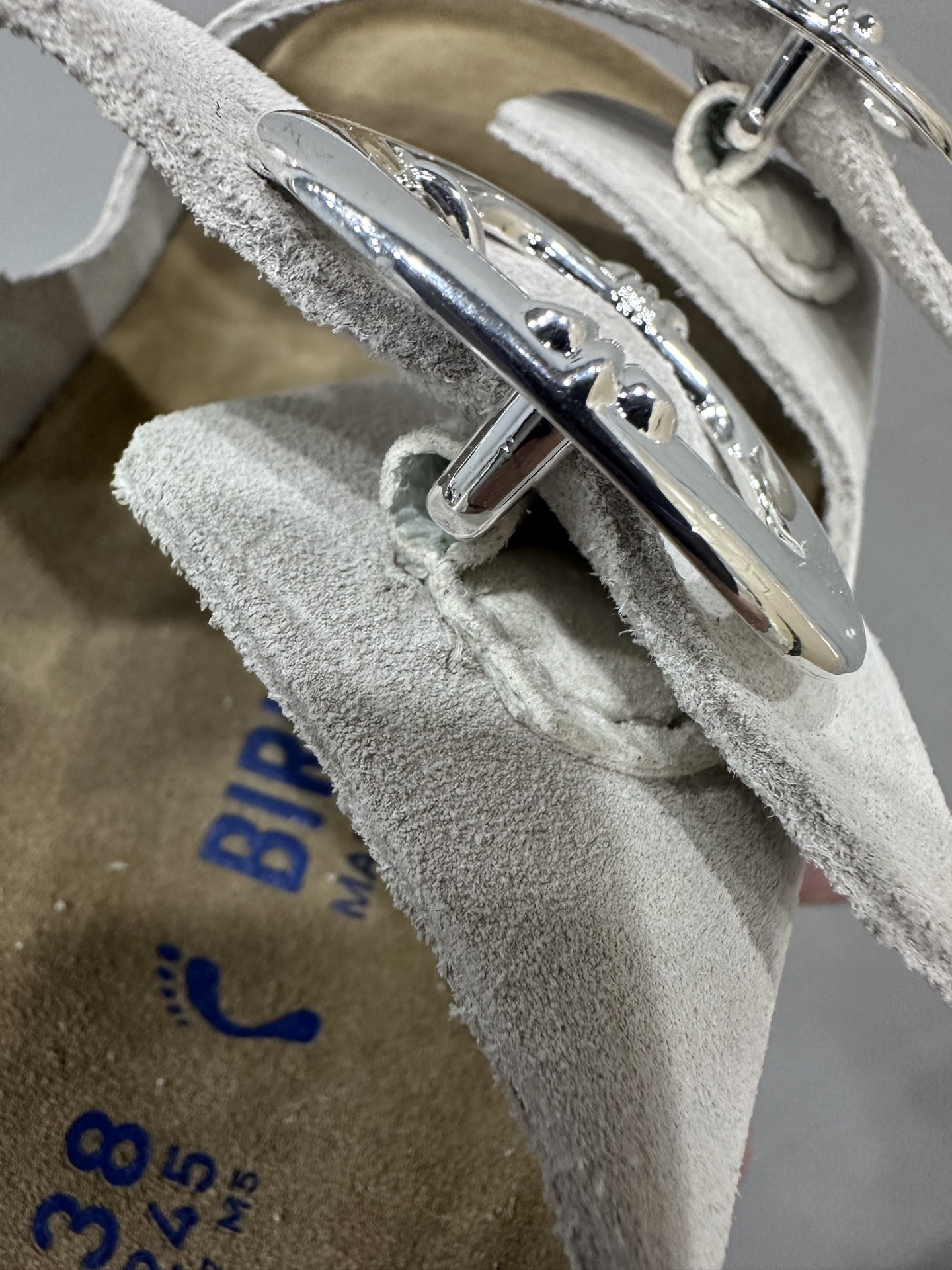 クロムハーツ x ビルケンシュトック スエード Two Strap サンダル グレー 画像 6
