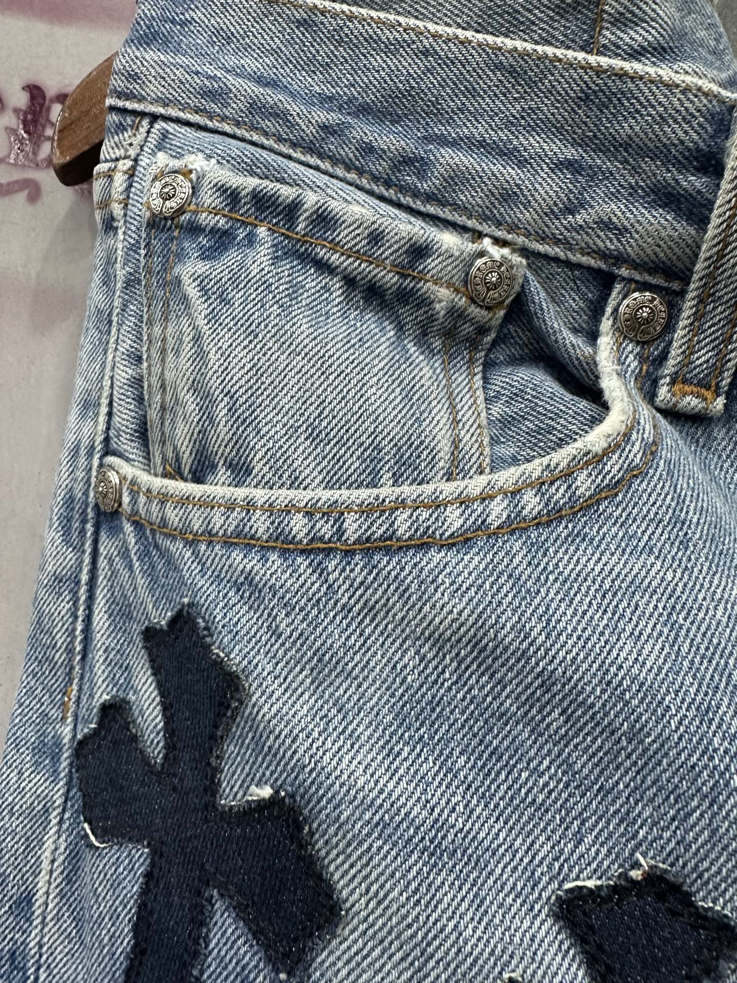クロムハーツ x Levi's 501 ペイント パッチワーク ジーンズ ウォッシュドブルー 詳細画像 2