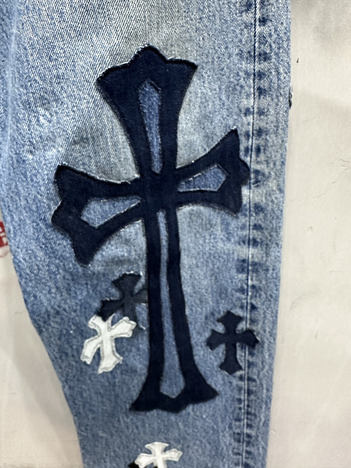 クロムハーツ x Levi's 501 ペイント パッチワーク ジーンズ ライトブルー 画像 7