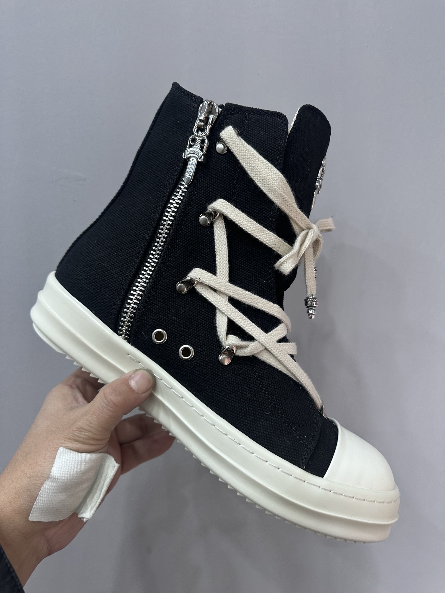 クロムハーツ x Rick Owens DRKSHDW Pentagram Mid スニーカー ブラック 詳細画像 2
