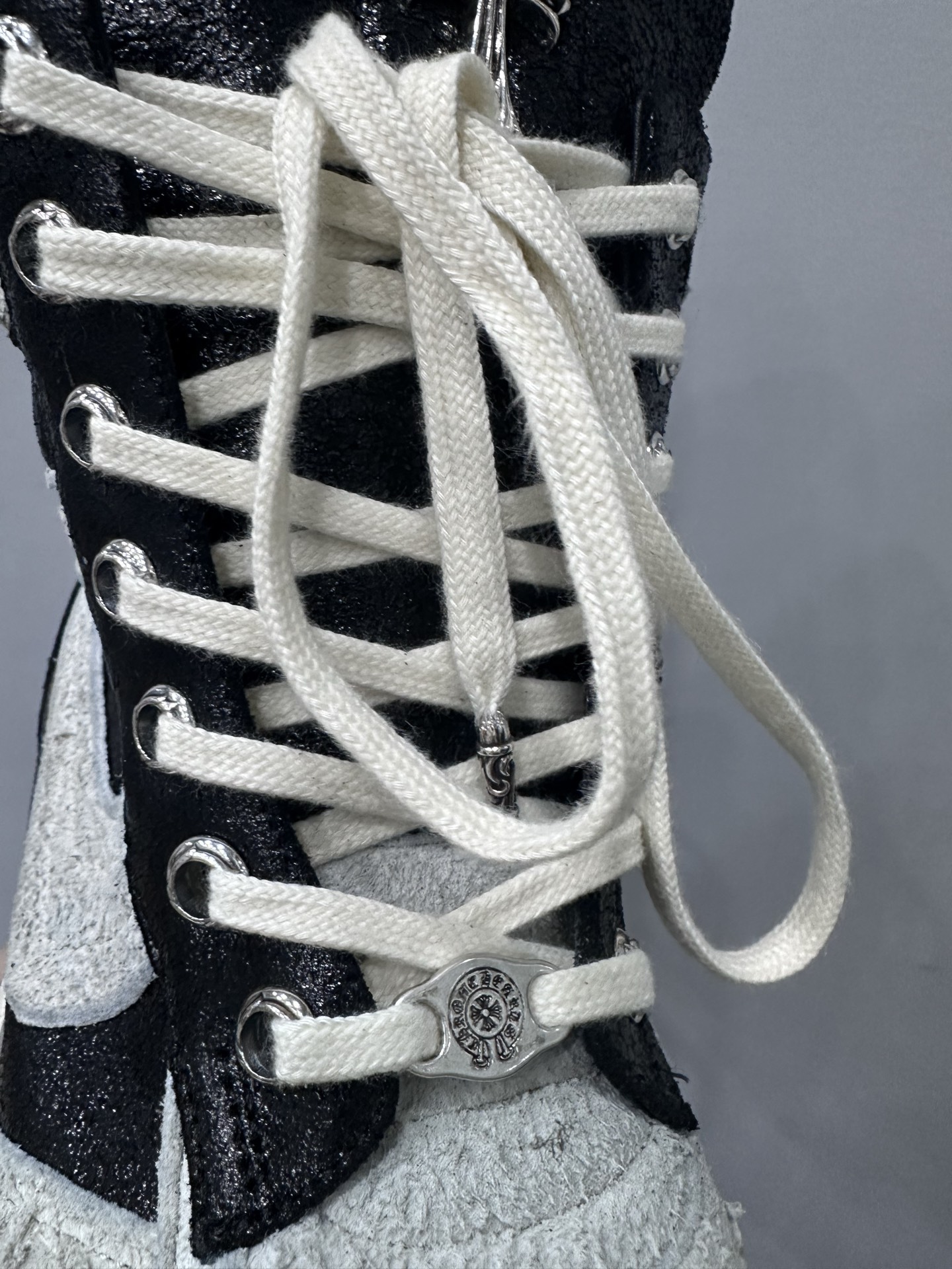 クロムハーツ x リック オウエンス クロス Geobasket High Top スニーカー グレー 詳細画像 3