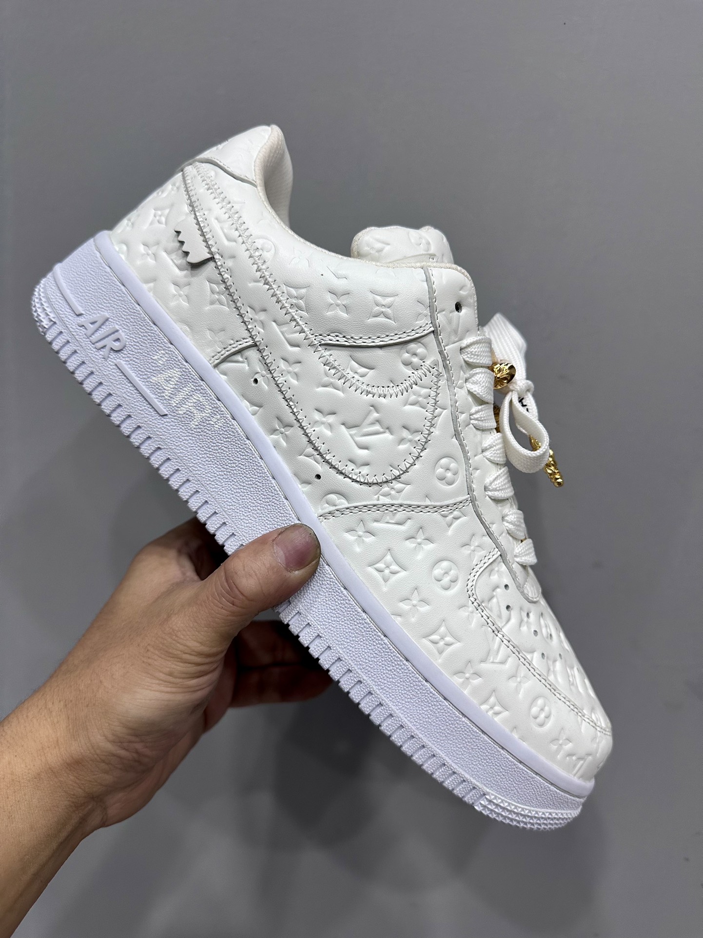 クロムハーツ x ナイキ ルイ ヴィトン Air Force 1 スニーカー 詳細画像 1