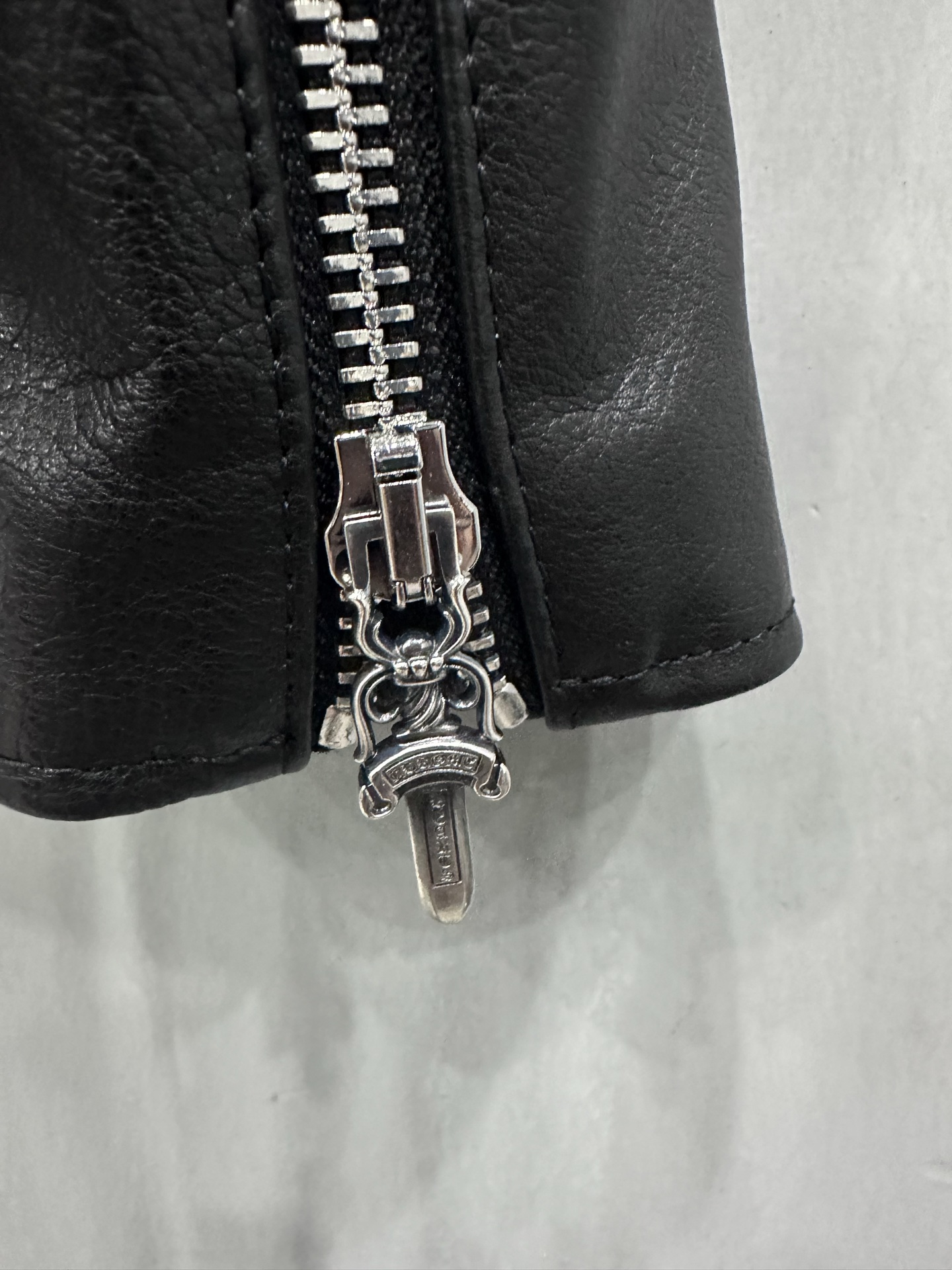 クロムハーツ x エルメス JJ Dean レザー モトジャケット レオパードライニング 画像 7