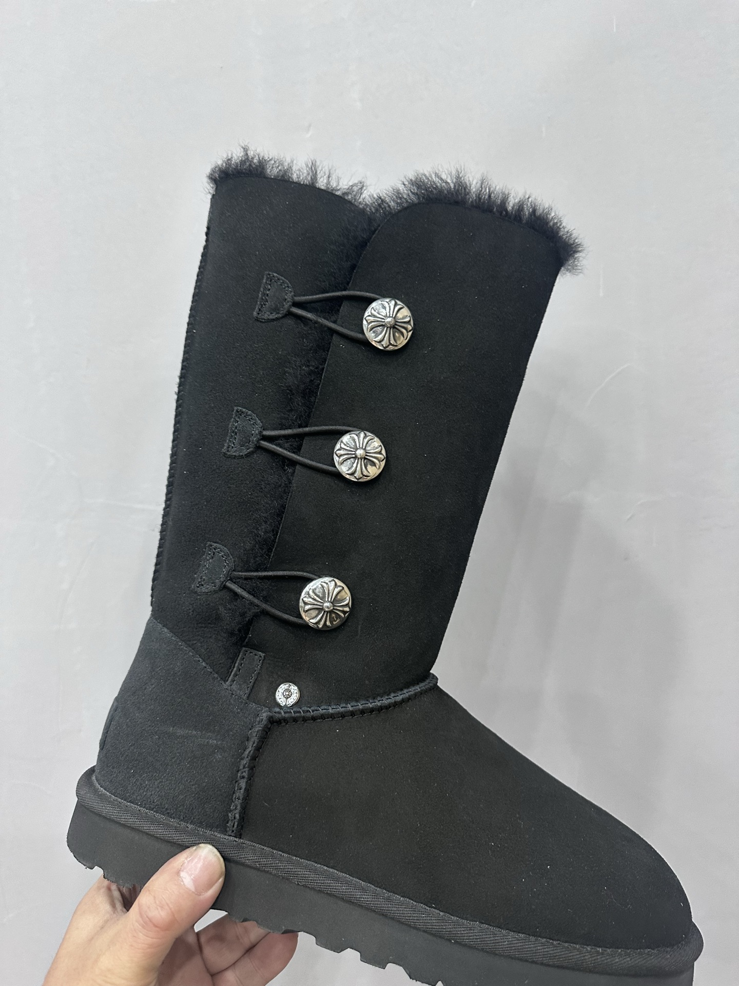 クロムハーツ x UGG High Snow ブーツ ブラック 詳細画像 1