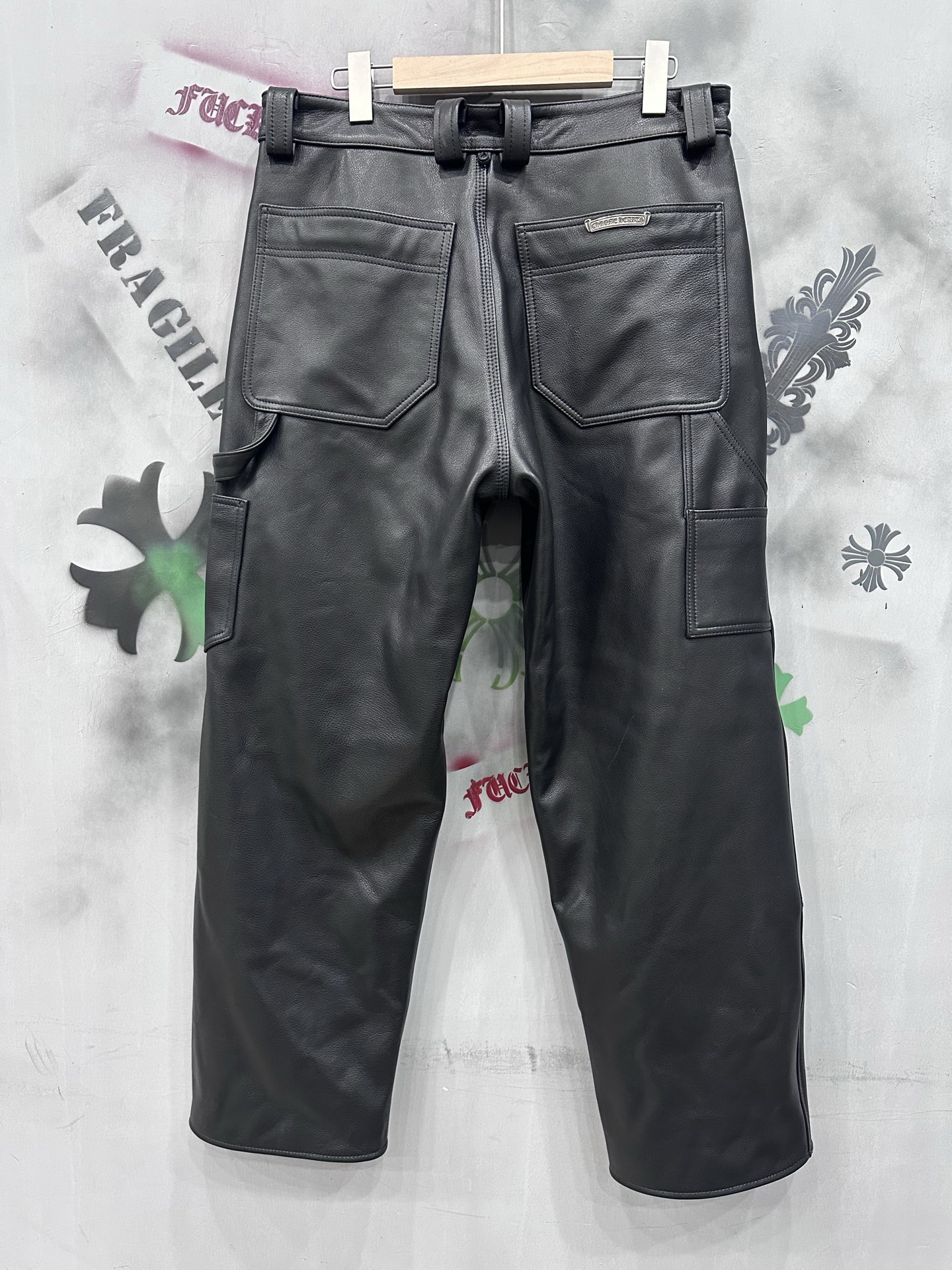 クロムハーツ Double Knee Work Leather ジーンズ ブラック 詳細画像 1