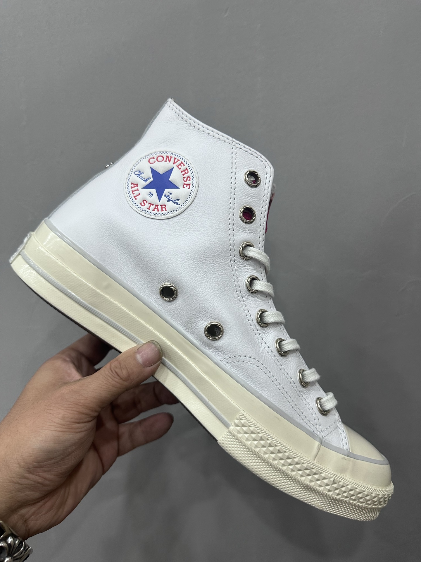 クロムハーツ x Converse レザー Patch ハイトップ スニーカー ホワイト マルチカラー 画像 6