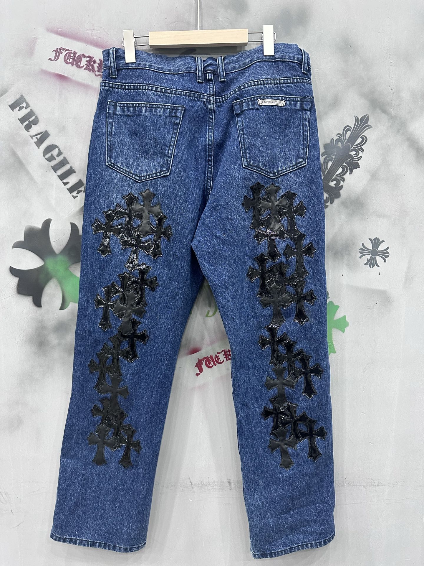 クロムハーツ Hong Kong Auction Heavywork ジーンズ 詳細画像 1