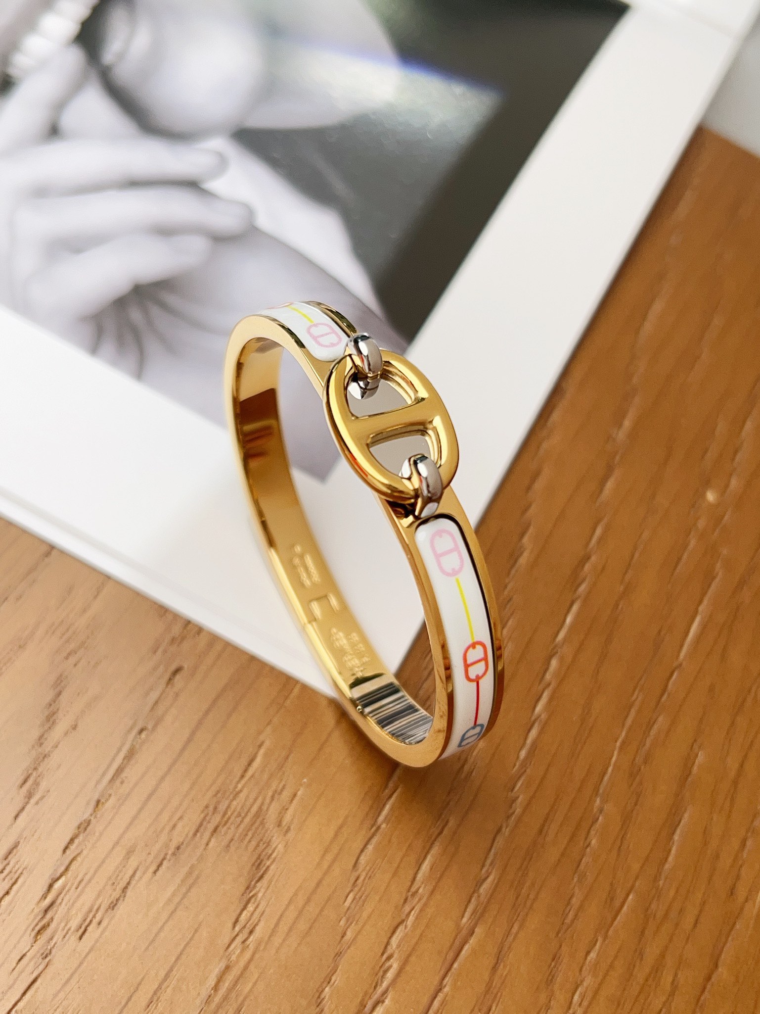 エルメス クリック H エナメル ブレスレット ホワイト フローラル 画像 7