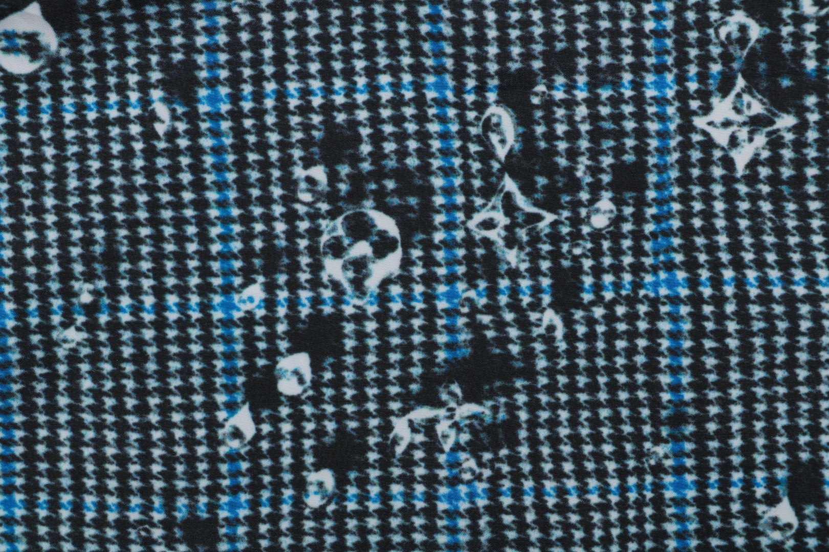 ルイ・ヴィトン Monogram 半袖シルクシャツ オブシディアン 1AJC38 画像 4