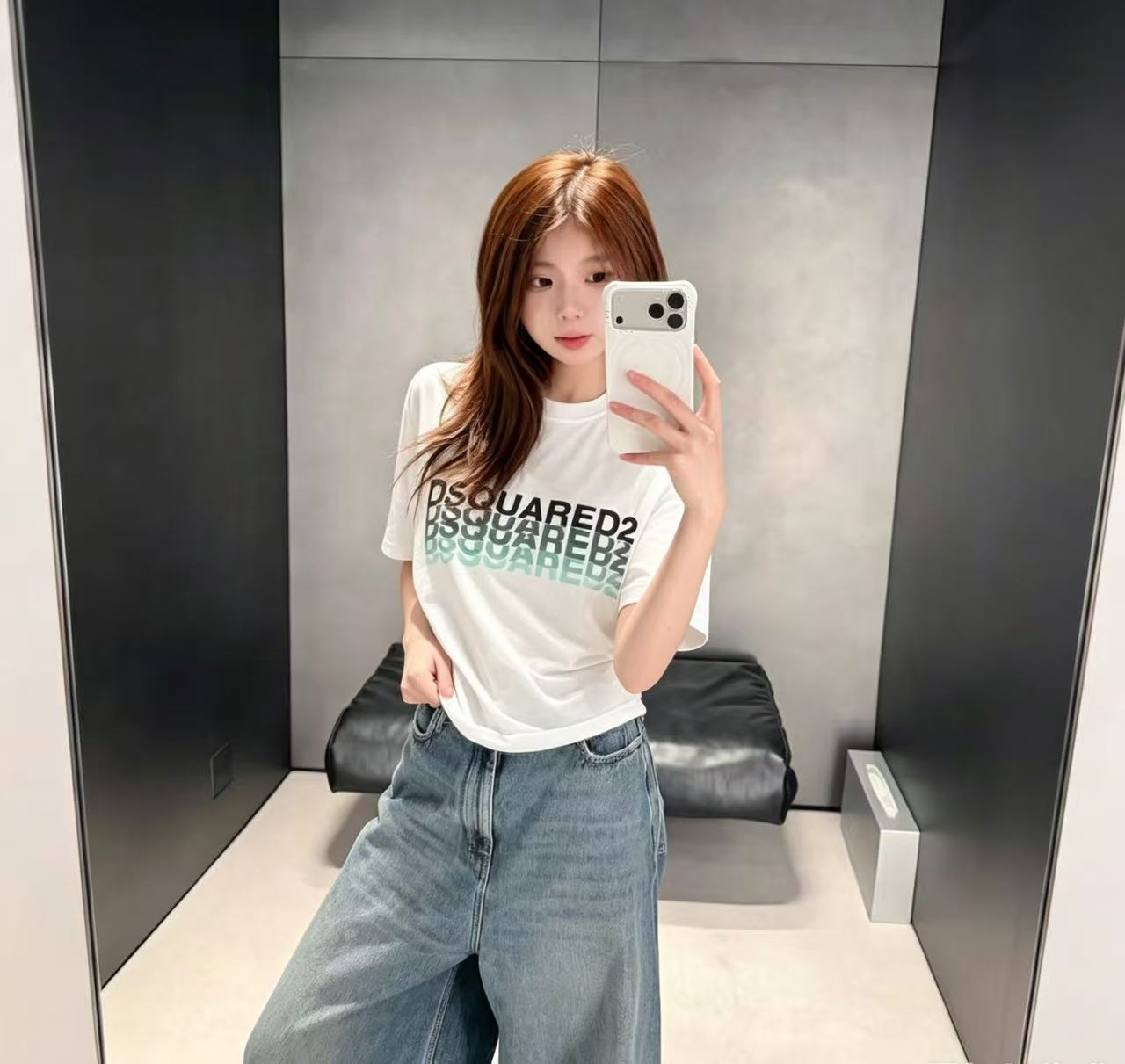 ディースクエアード2 バーティカルグラデーション ロゴTシャツ ホワイト 画像 9