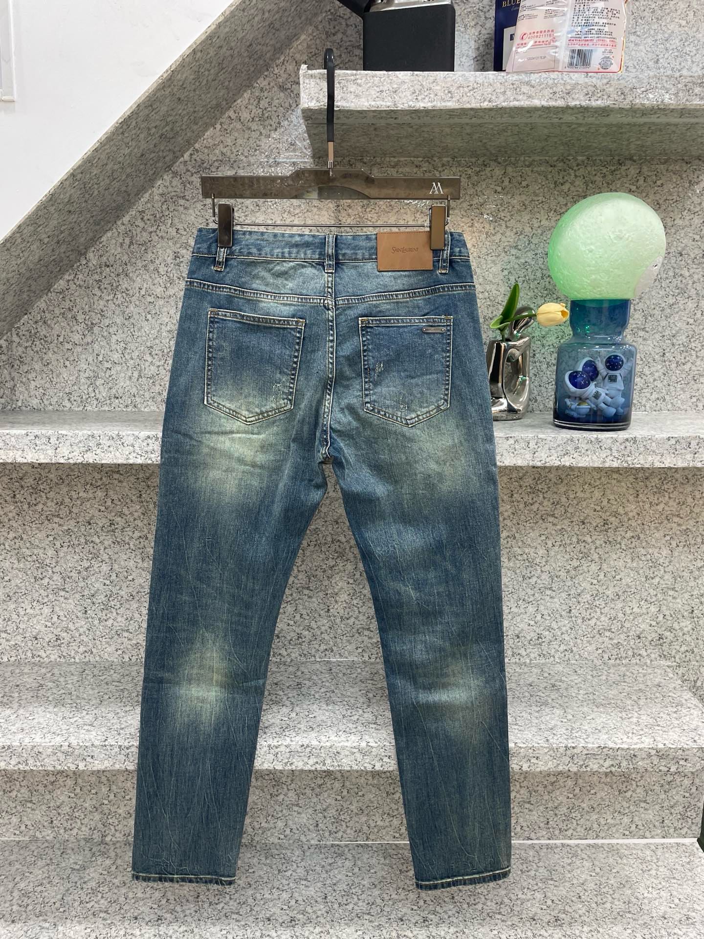 サンローラン エクエストリアンナイト ウォッシュドデニムジーンズ 詳細画像 2