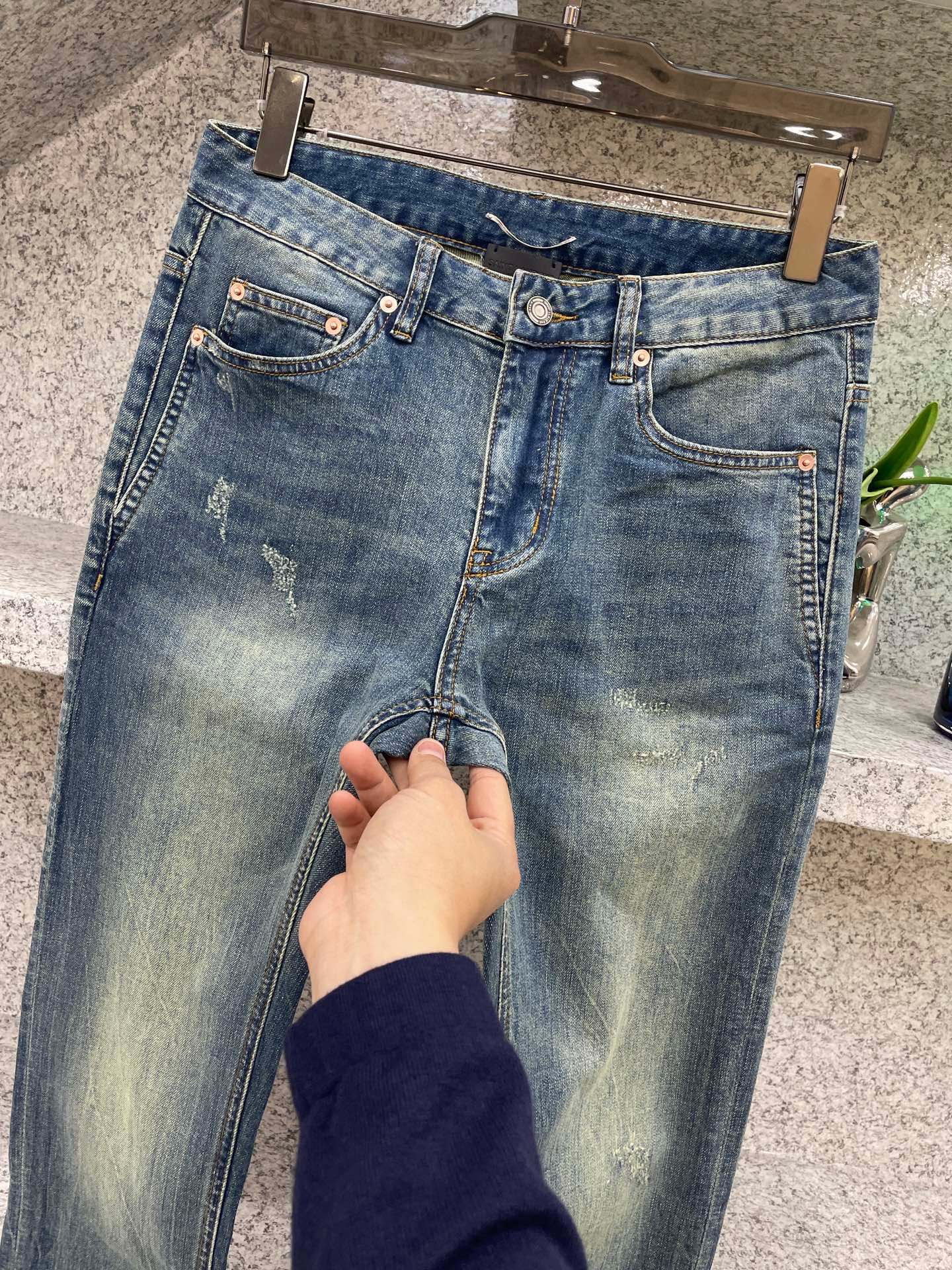 サンローラン エクエストリアンナイト ウォッシュドデニムジーンズ 画像 6