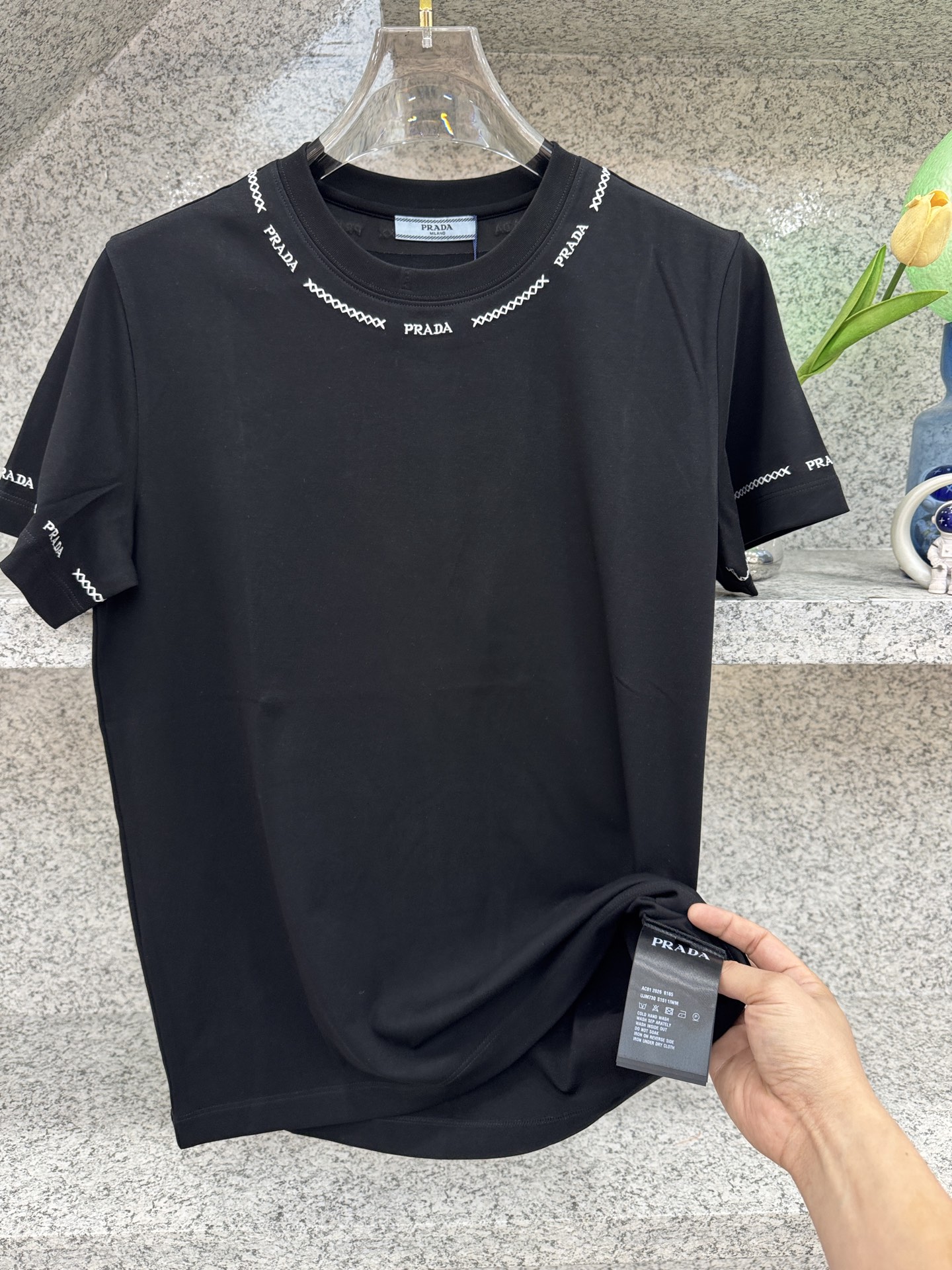 プラダ カラーロゴ ティーシャツ ブラック ホワイト 詳細画像 3