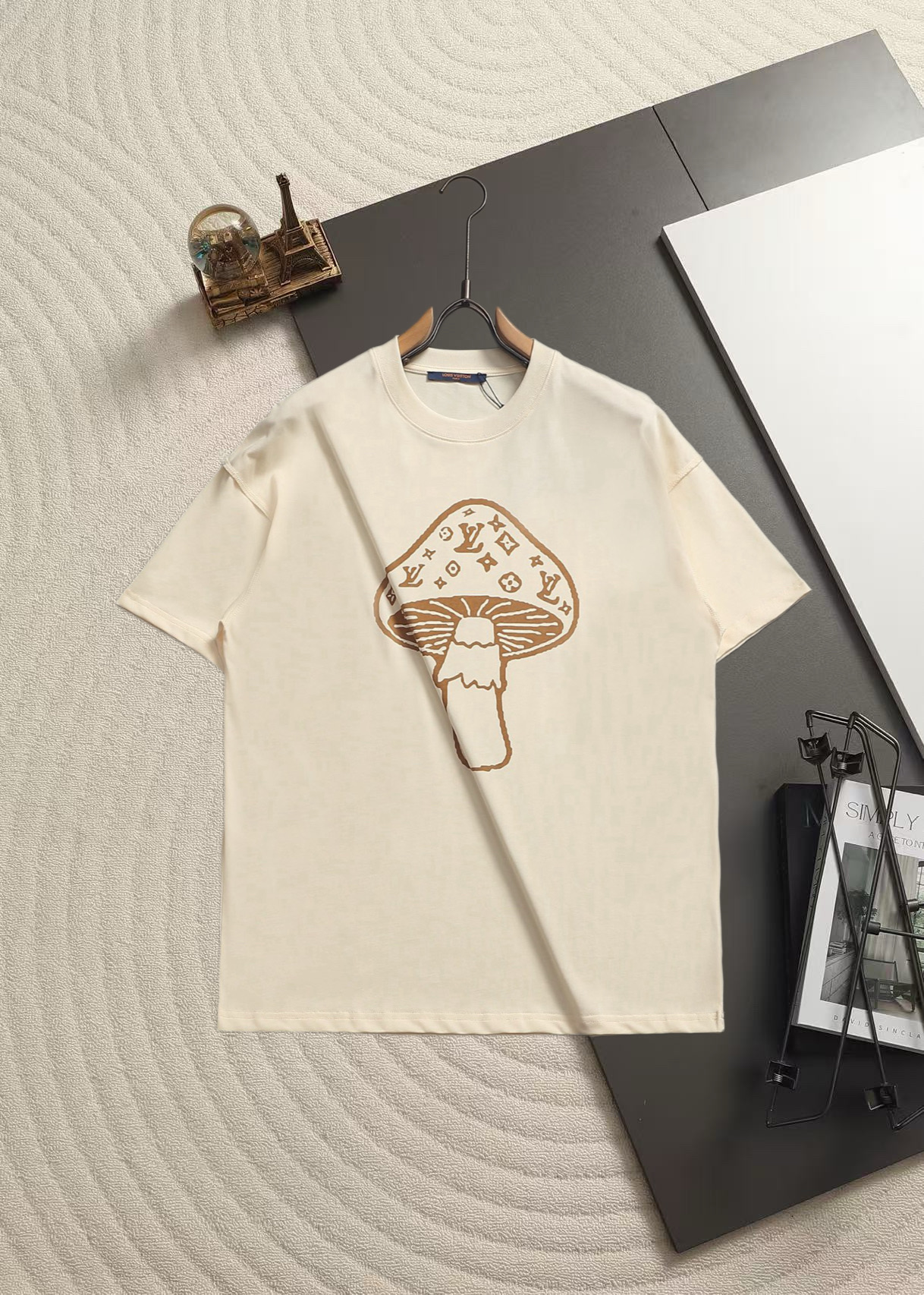 ルイ・ヴィトン マッシュルームロゴ 刺繍 ティーシャツ ブラック 画像 9