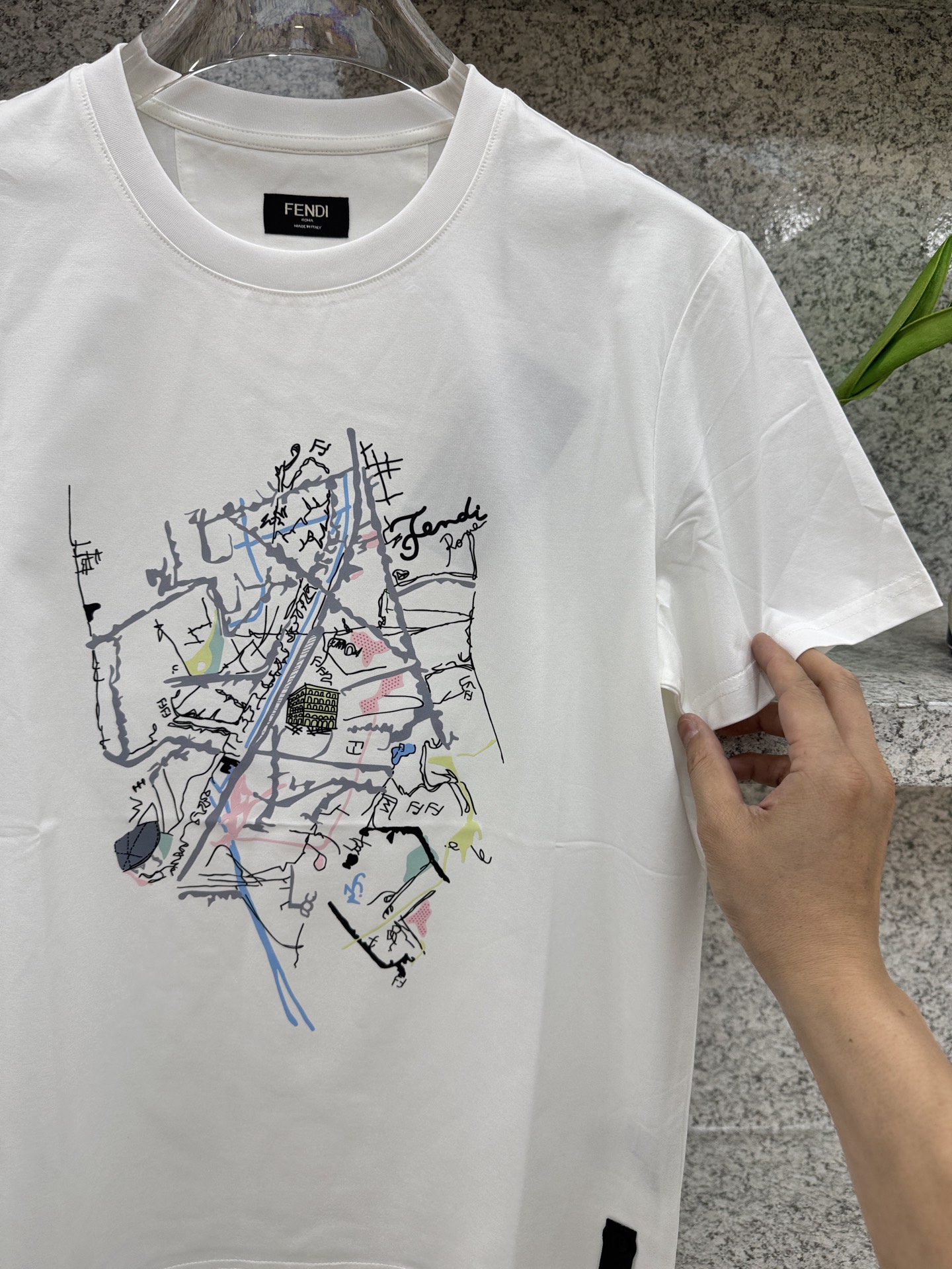 フェンディ グラフィックロゴ 刺繍 ティーシャツ ブラック ホワイト 画像 6