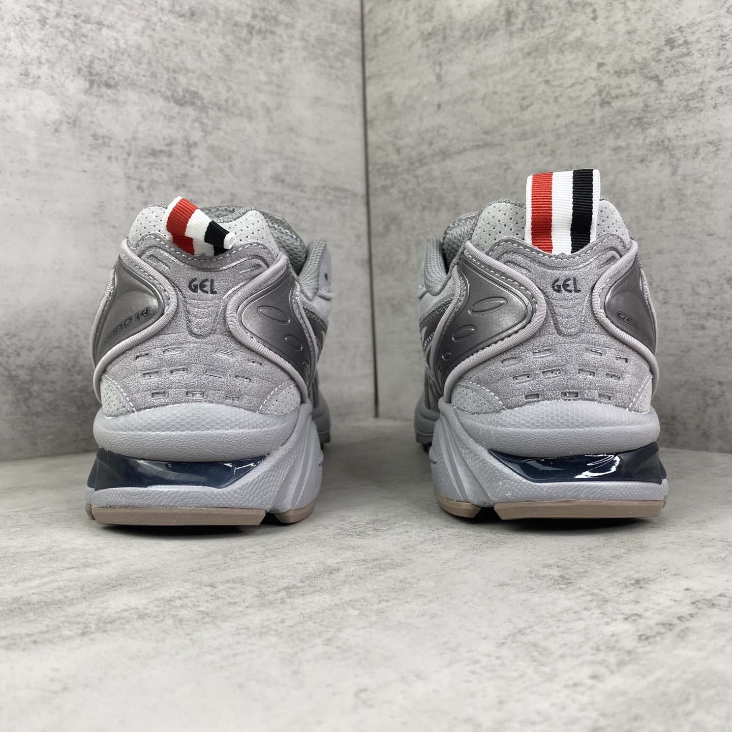 トム ブラウン x アシックス Gel-Kayano 14 シルバー 画像 5