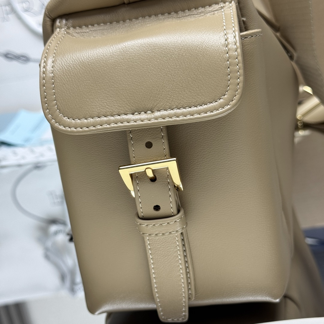プラダ エクスプロール ナッパレザーバッグ ベージュ 1BC264 画像 7