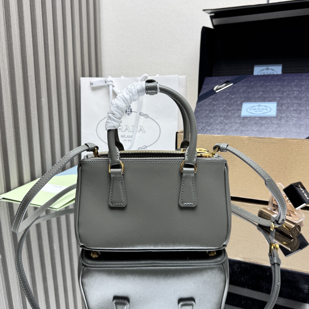 プラダ ガレリア ミニ サフィアーノバッグ グレー 1BA916 詳細画像 1