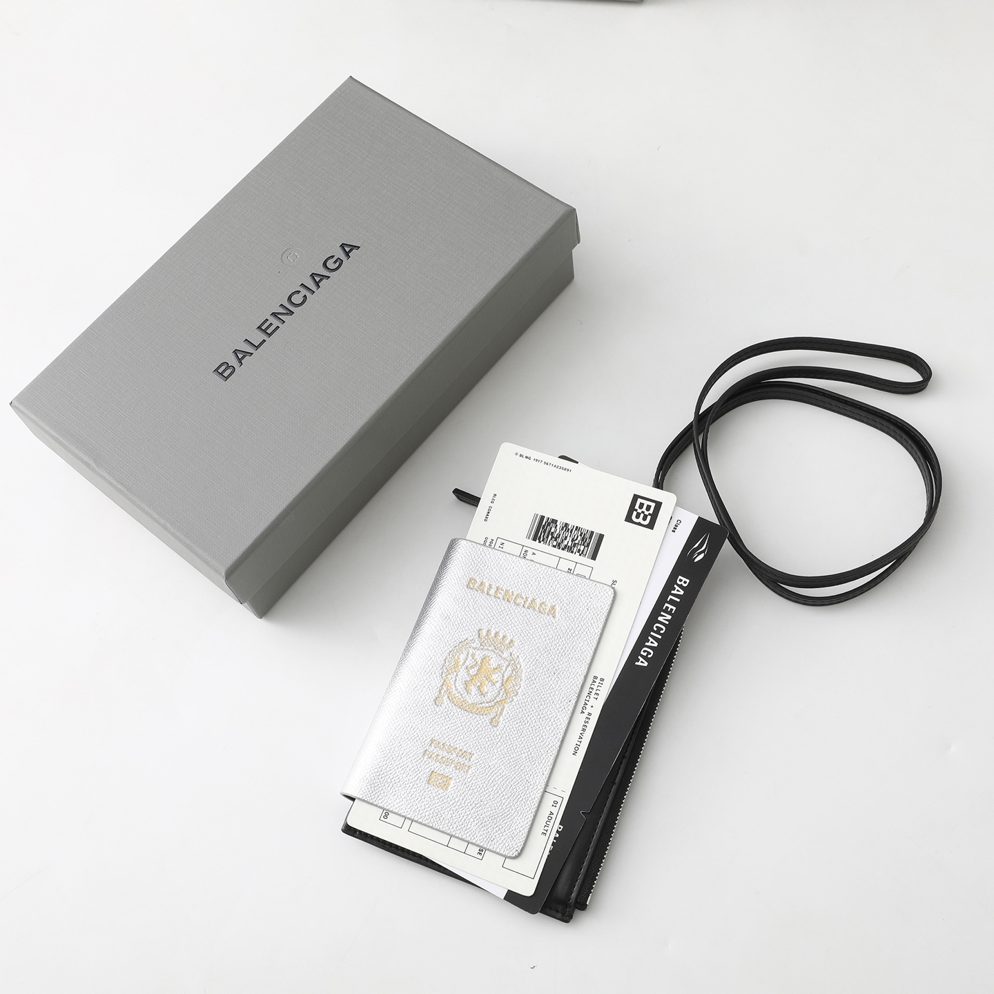 バレンシアガ Passport スマホホルダー シルバー 詳細画像 2