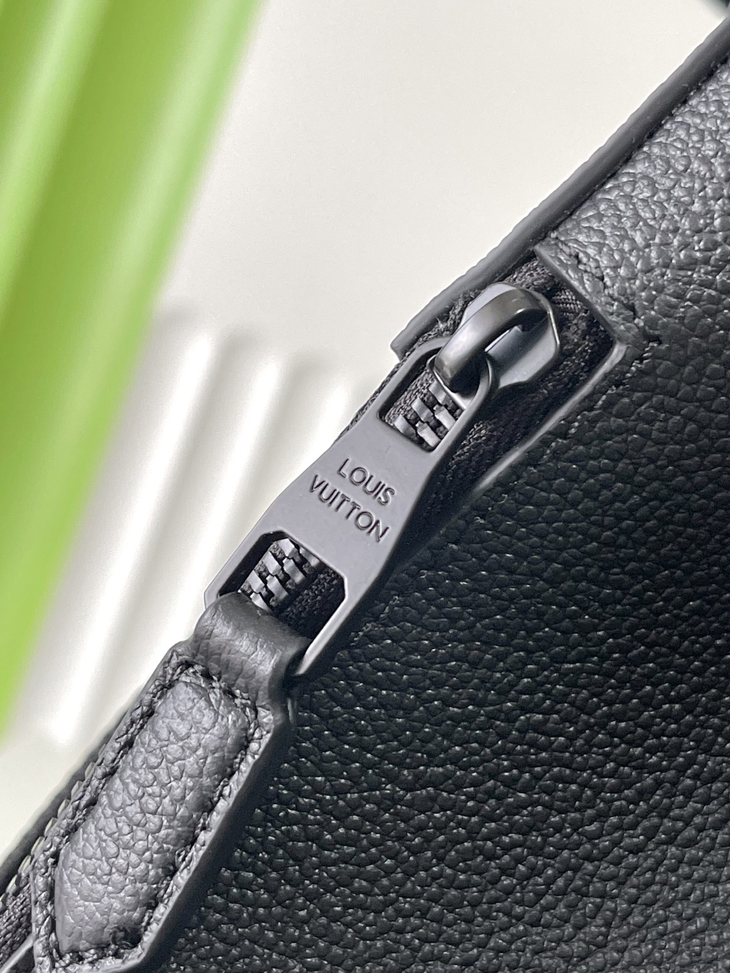 ルイ ヴィトン ファストライン レザー バックパック ブラック M15262 画像 6