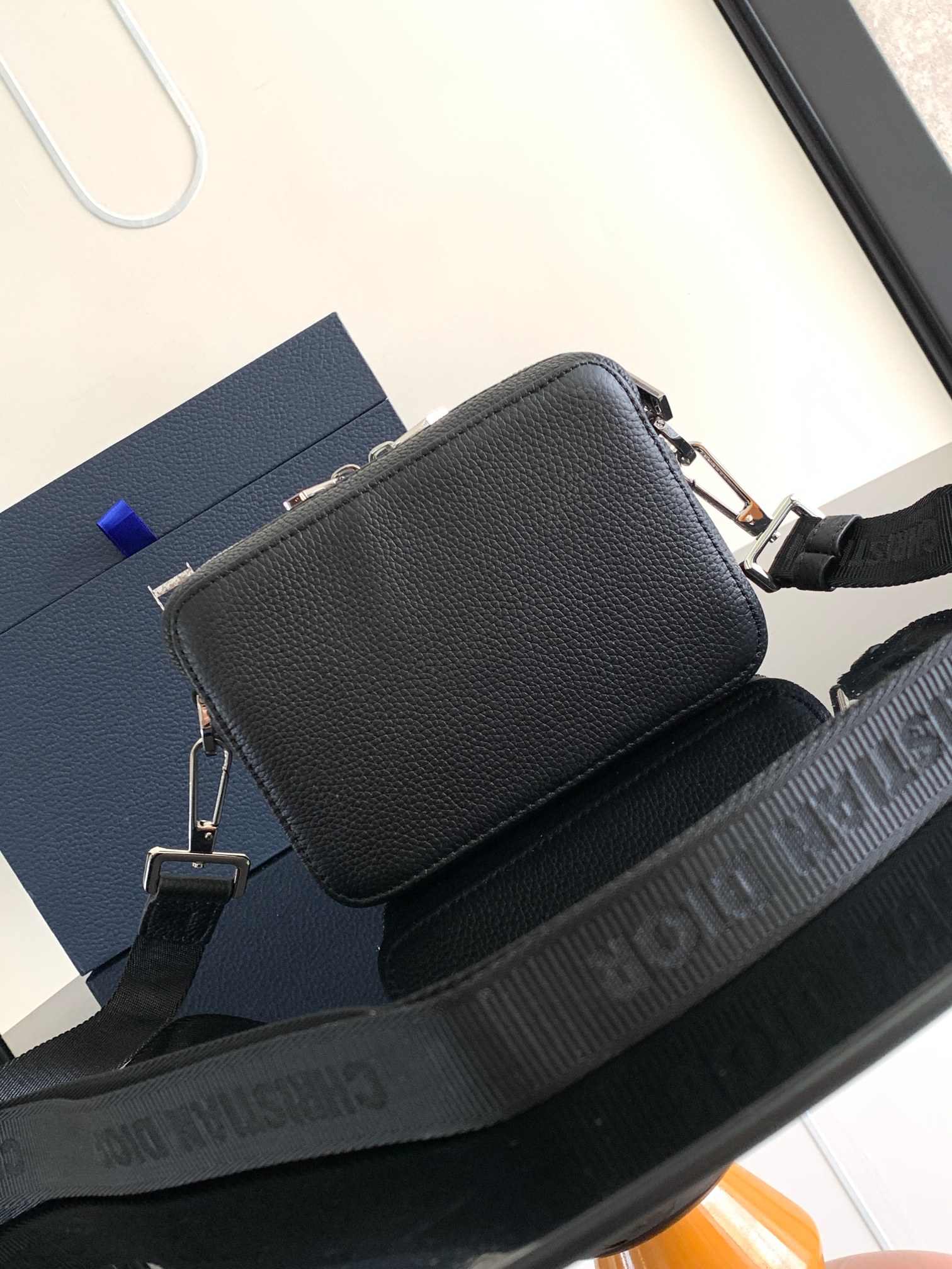ディオール ロゴプリント レザーポーチ ブラック 2ESBC119CDI_H00N 詳細画像 3