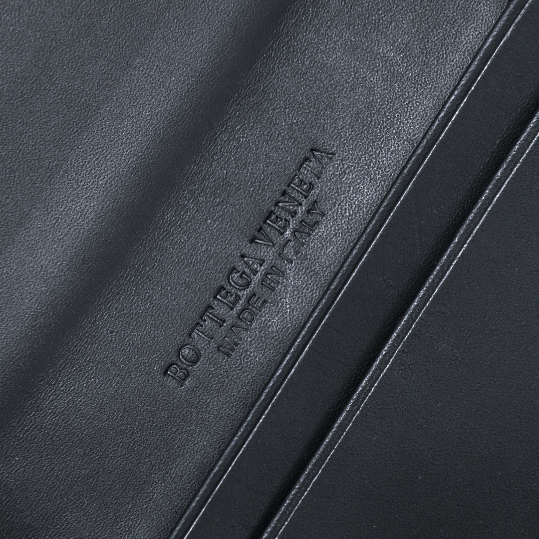 ボッテガ・ヴェネタ イントレチャート 名刺入れ ブラック 1650 画像 6