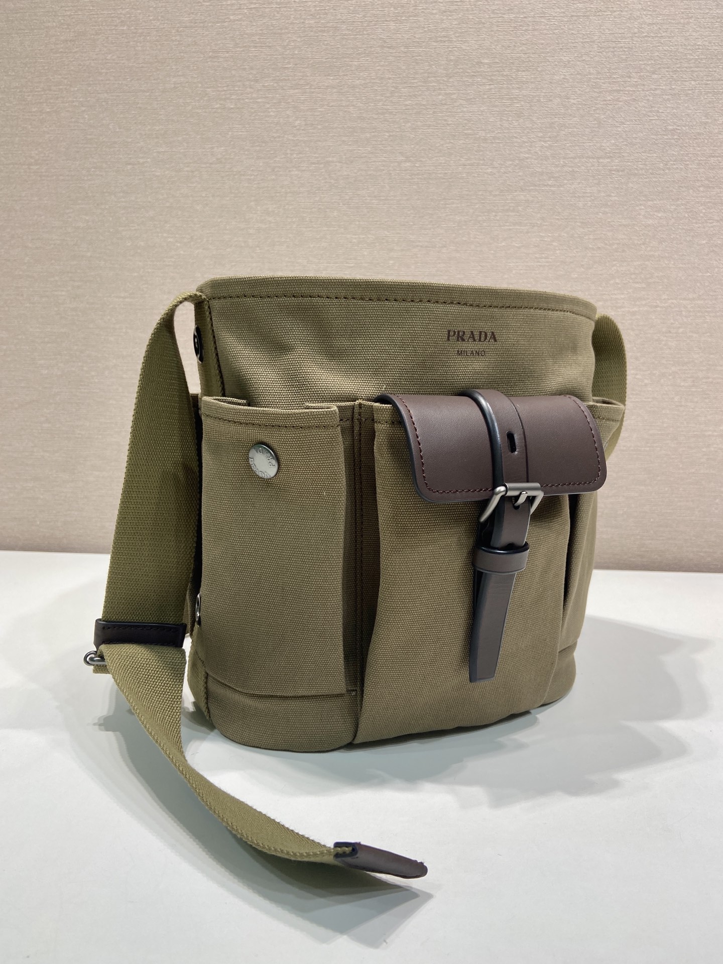 プラダ ポケット キャンバス レザー ミニトート オリーブ 1BE106 詳細画像 2