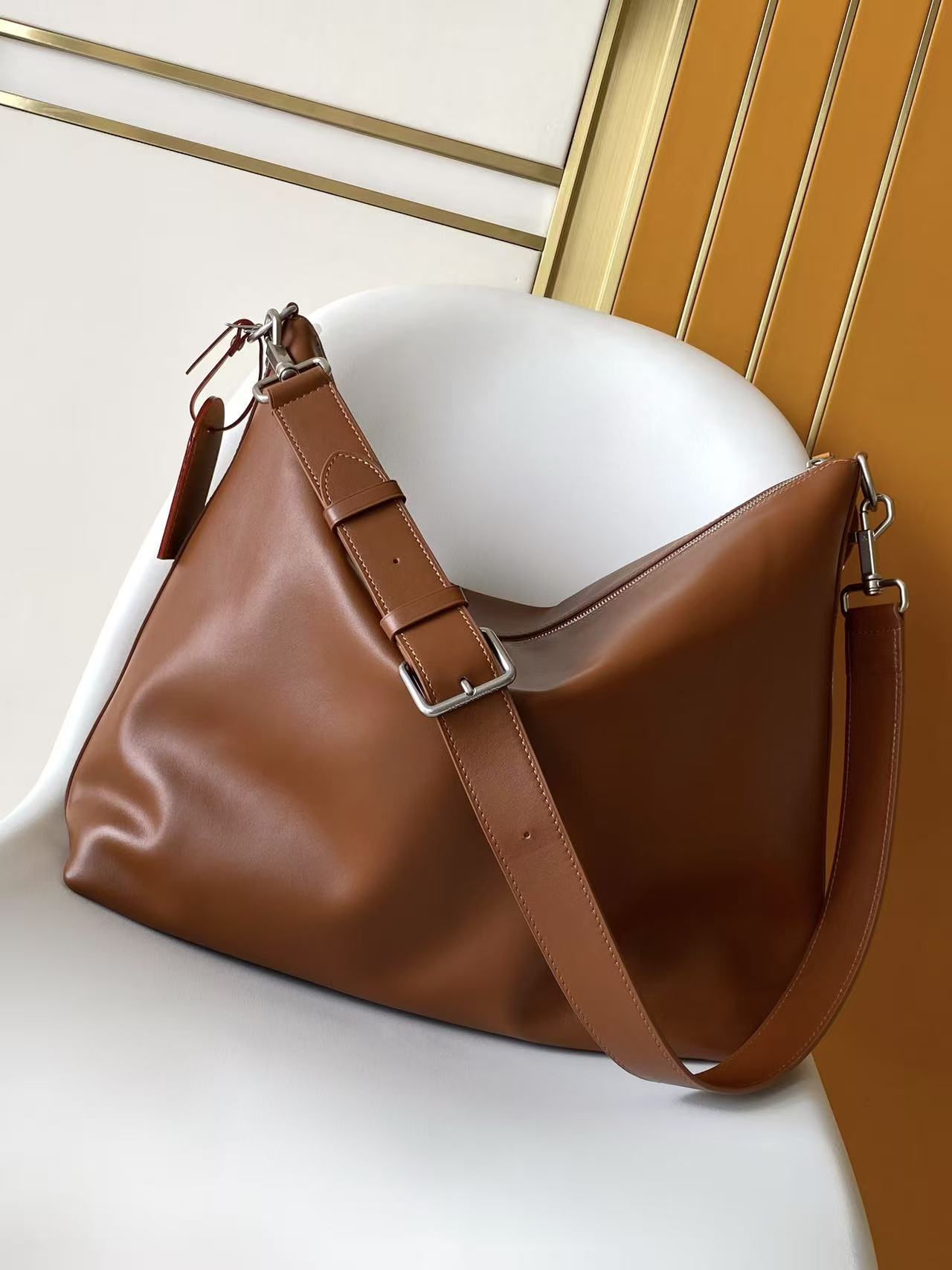 ルイ・ヴィトン ヴァガボンド ホーボー バッグ ブラウン M28392 詳細画像 3