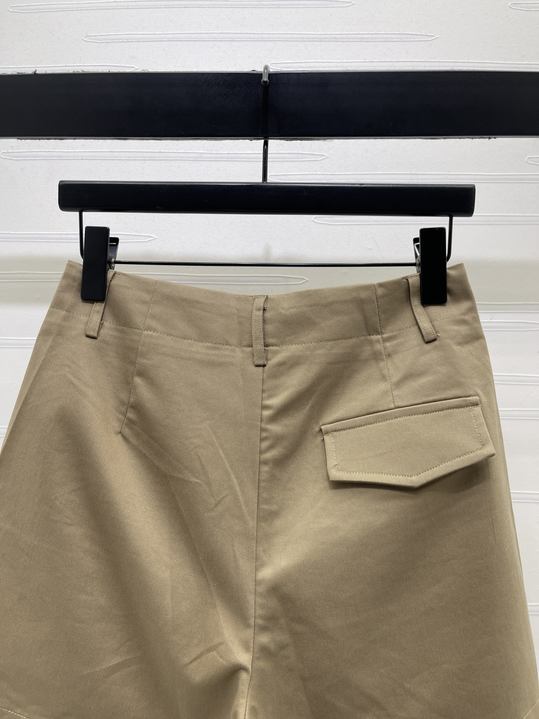 プラダ ハイウエスト テーラード ショートパンツ カーキ 画像 6
