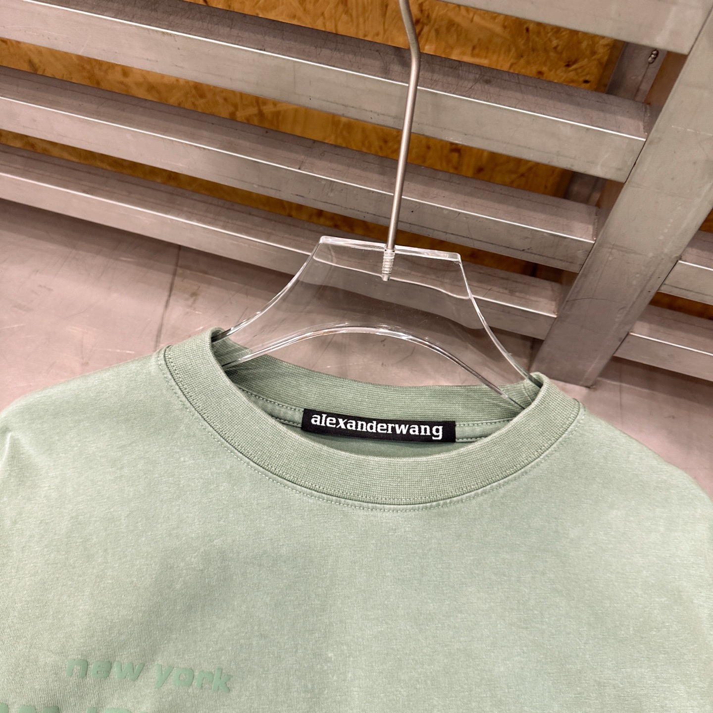 アレキサンダー ワン フォームロゴ ウォッシュ Tシャツ グリーン 画像 4
