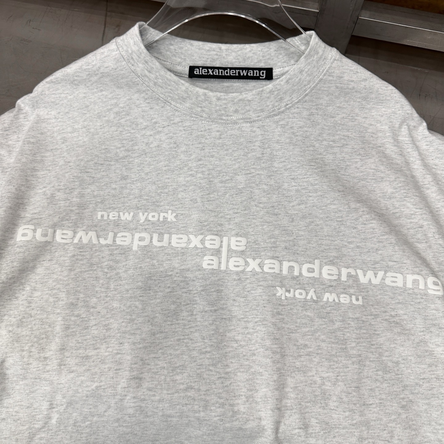 アレキサンダー ワン フォームロゴ ウォッシュ Tシャツ ホワイト 画像 5