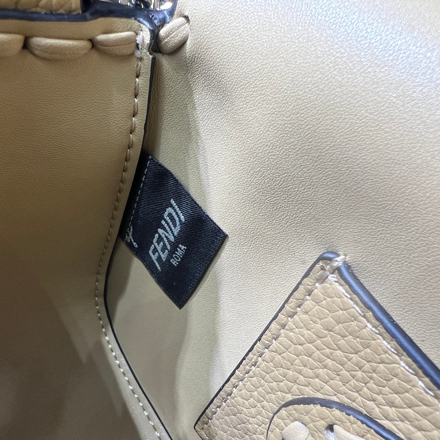 フェンディ バゲット スモール レザーバッグ ベージュ 600s 画像 8