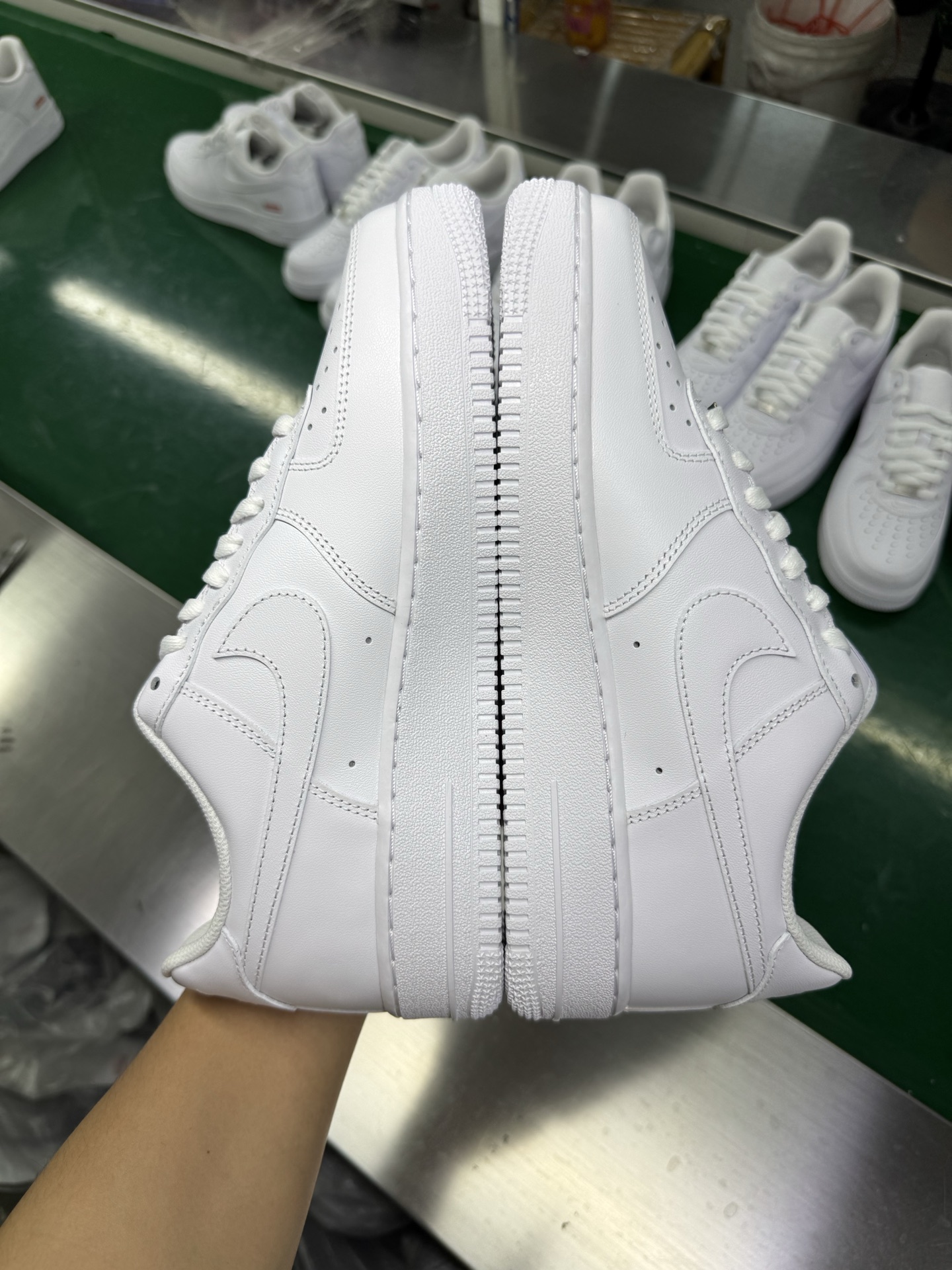 ナイキ Air Force 1 ローカット 07 ホワイト CW2288-111 画像 4