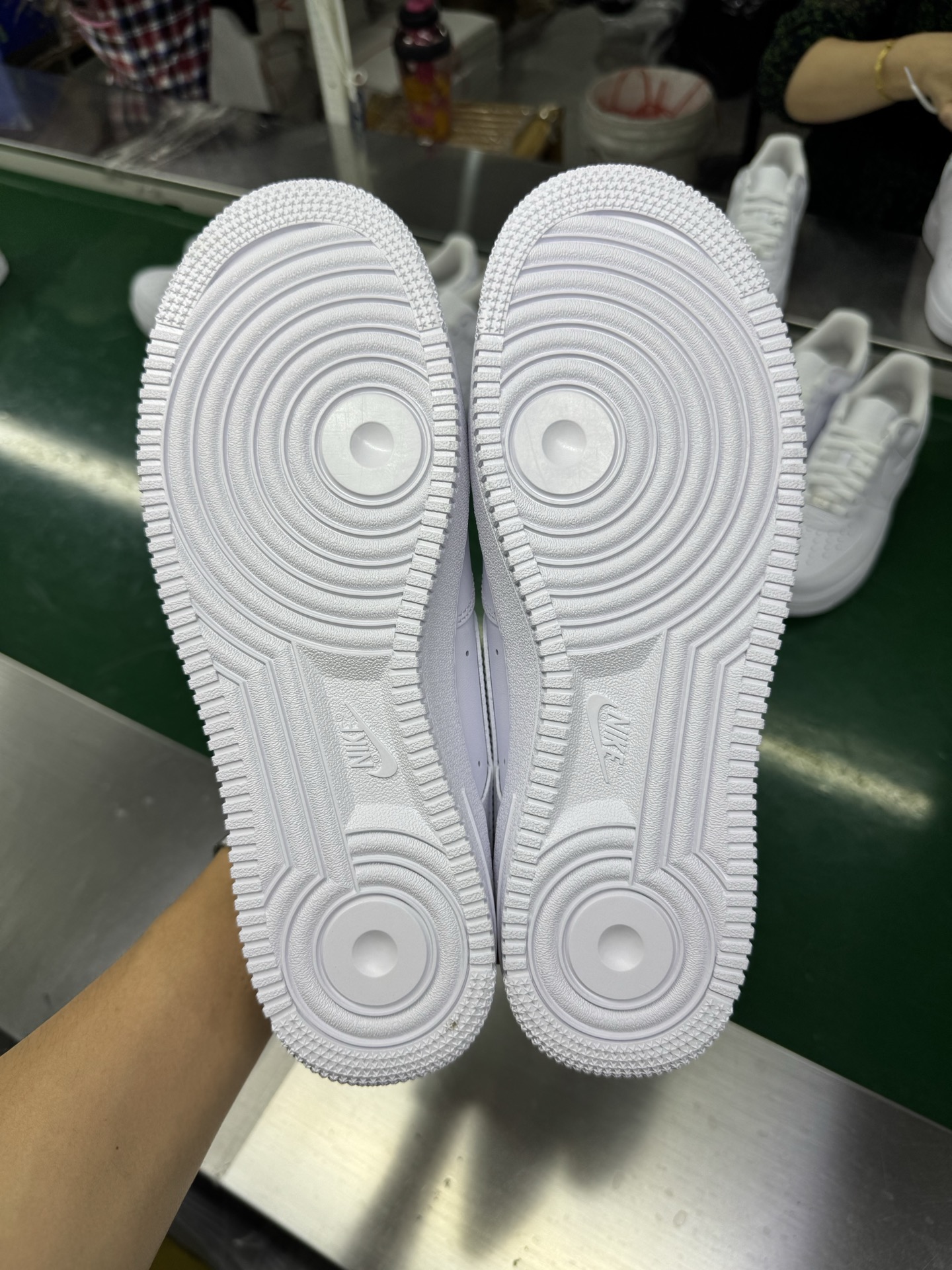 ナイキ Air Force 1 ローカット 07 ホワイト CW2288-111 画像 9