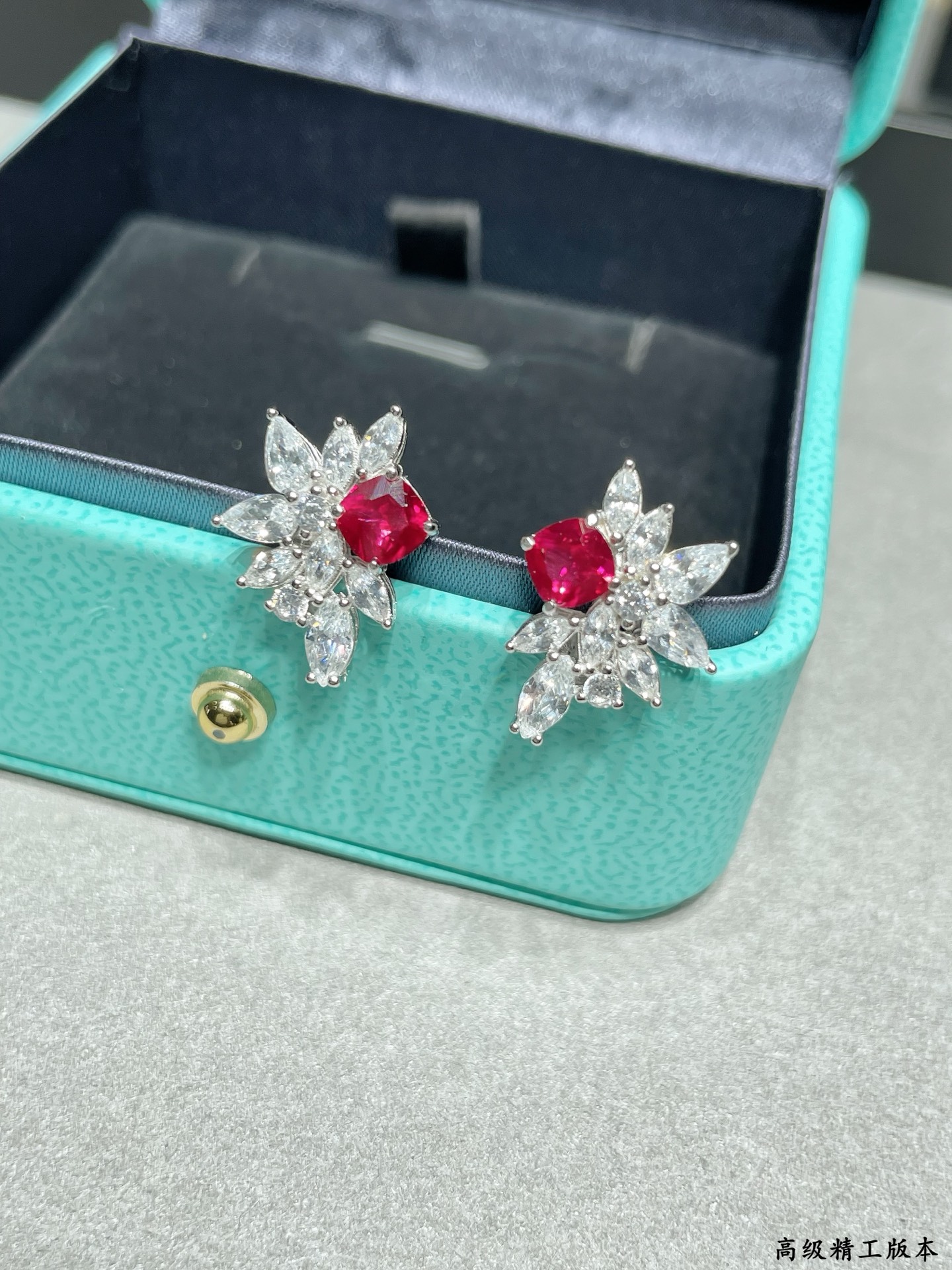 925シルバー マーキス ピジョンブラッドレッド スタッドピアス 514230 詳細画像 3