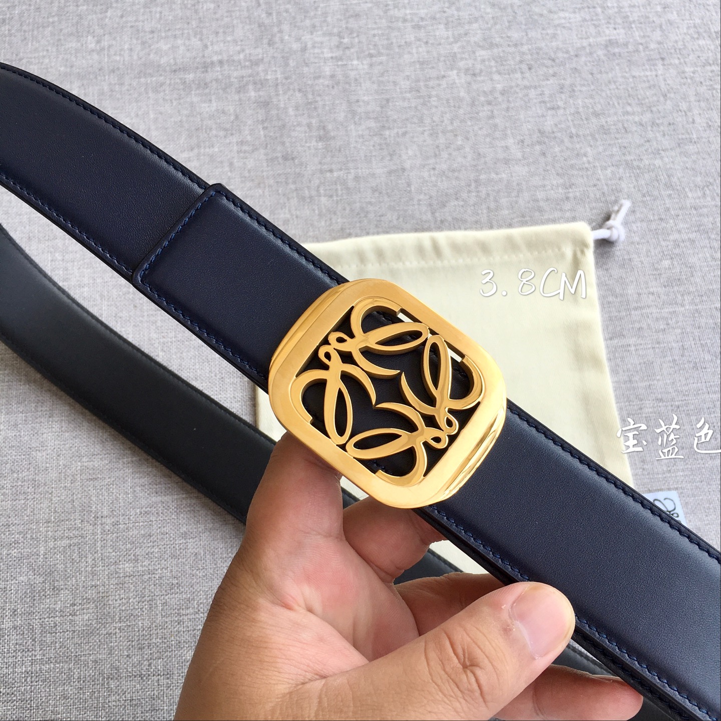ロエベ アナグラムベルト ブラック ゴールドバックル 詳細画像 1