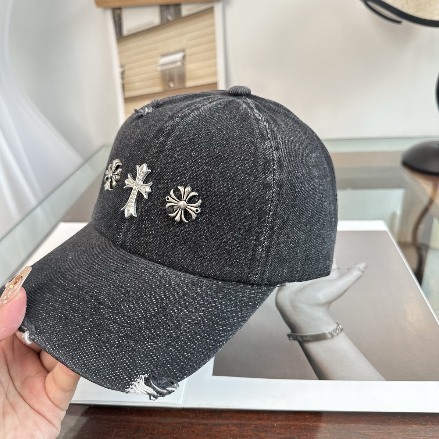 クロムハーツ クロス 刺繍 ベースボールキャップ チャコール ライトグレー トーン 484848 画像 6