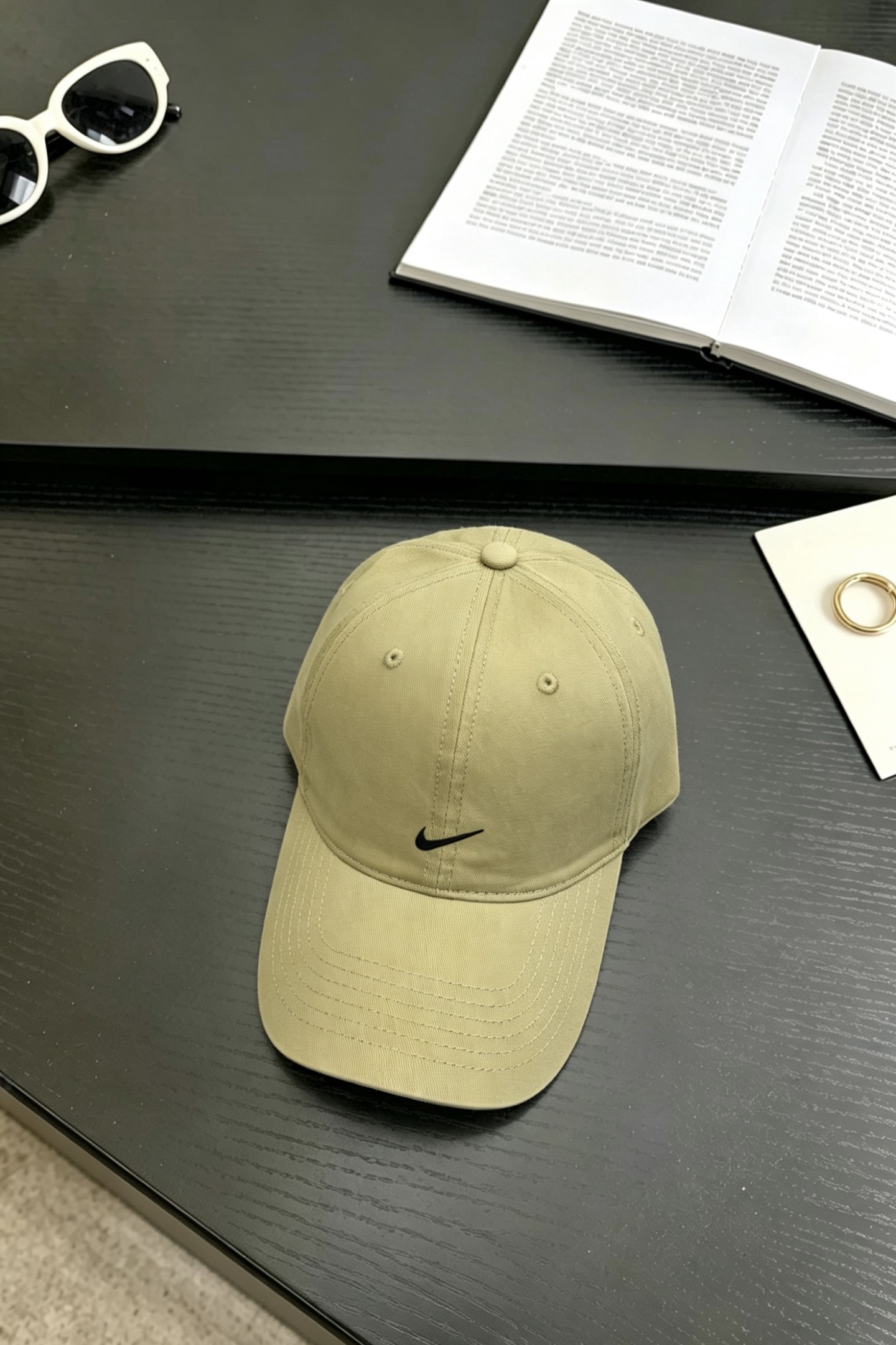 ナイキ ロゴ ベースボールキャップ グレー 詳細画像 1