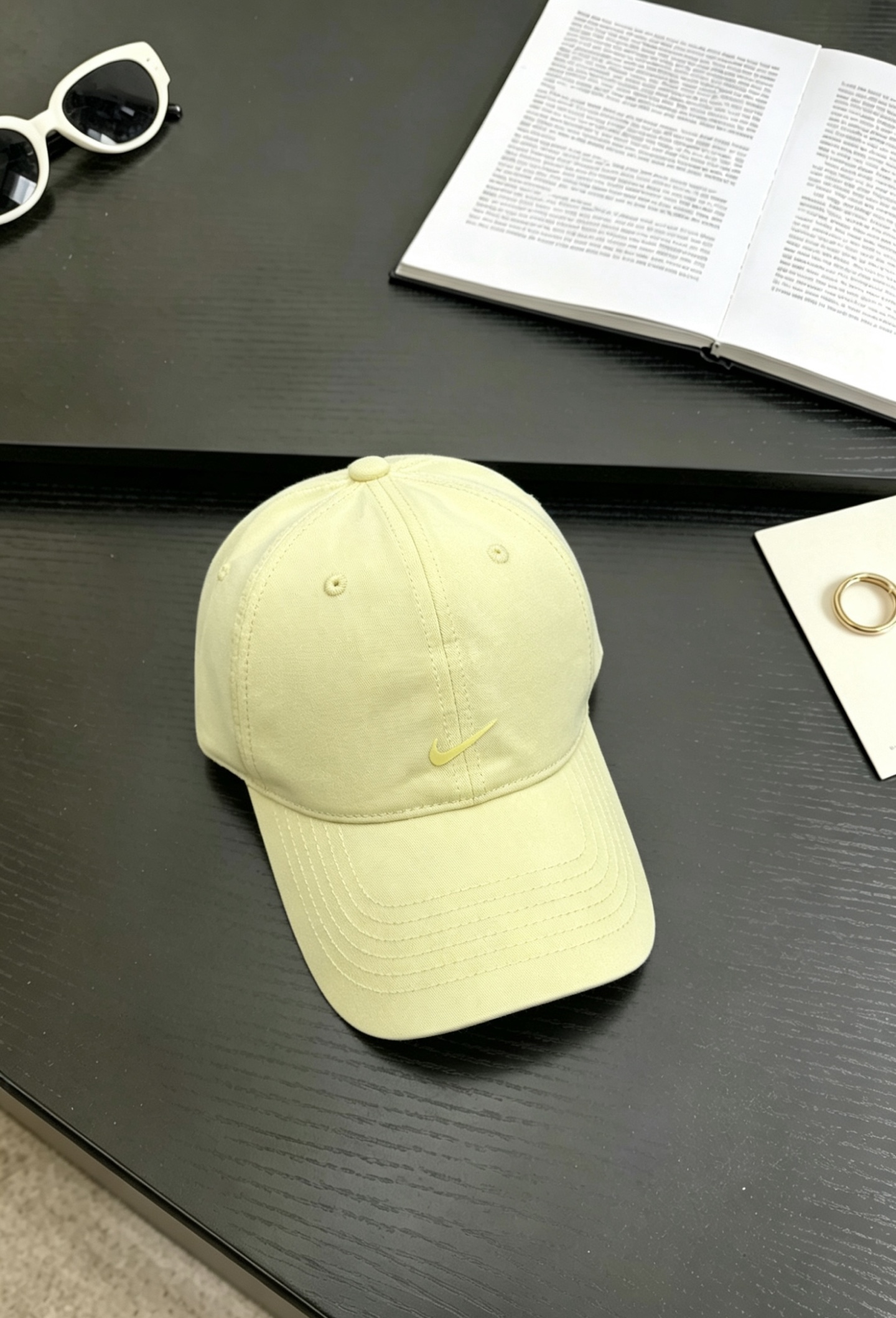 ナイキ ロゴ ベースボールキャップ グレー 詳細画像 3