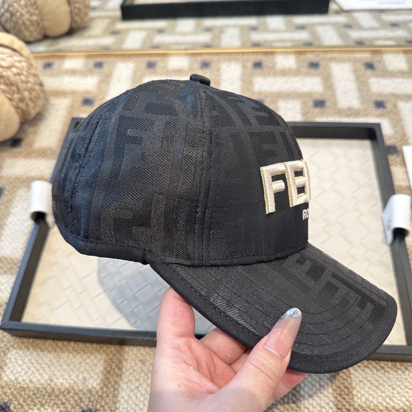 フェンディ FFモノグラム ベースボールキャップ チャコール 画像 6