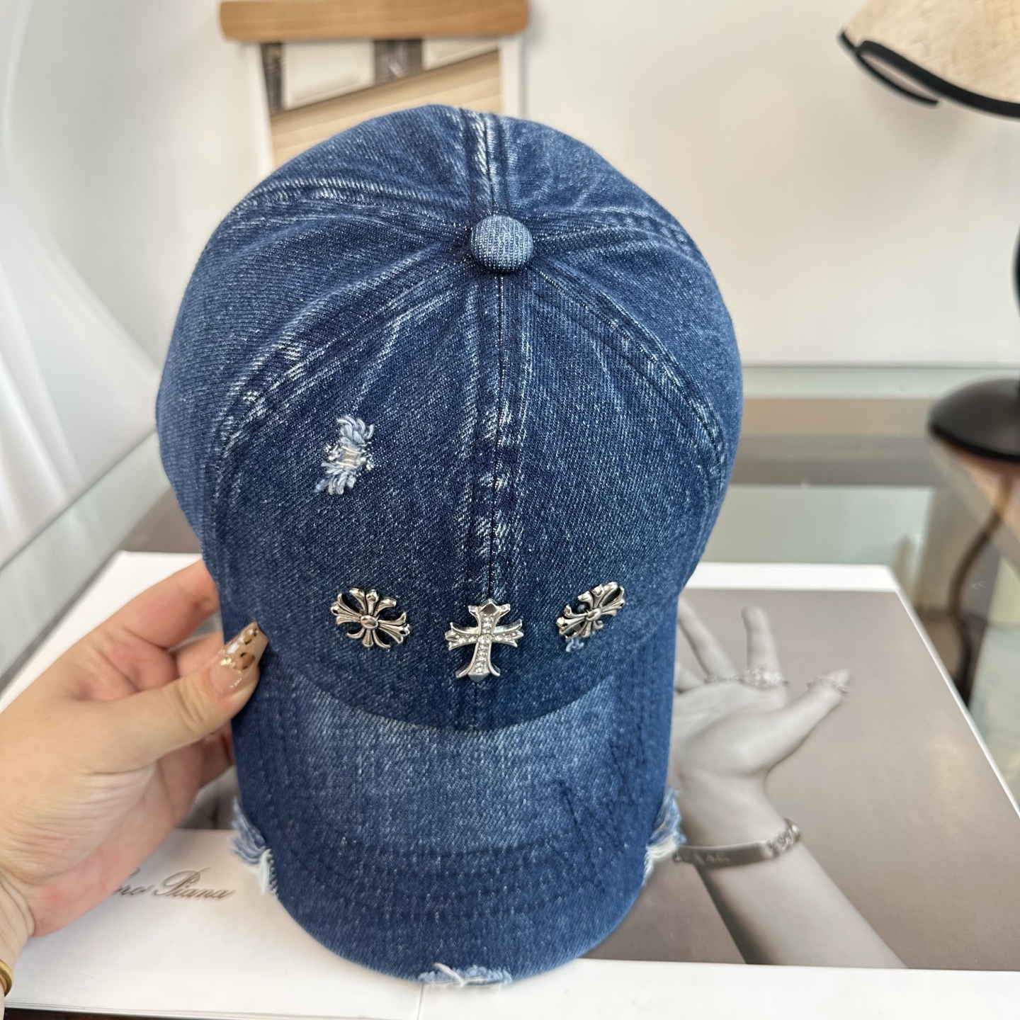クロムハーツ クロス 刺繍 ベースボールキャップ ブルー ピンク トーン 304860 画像 4