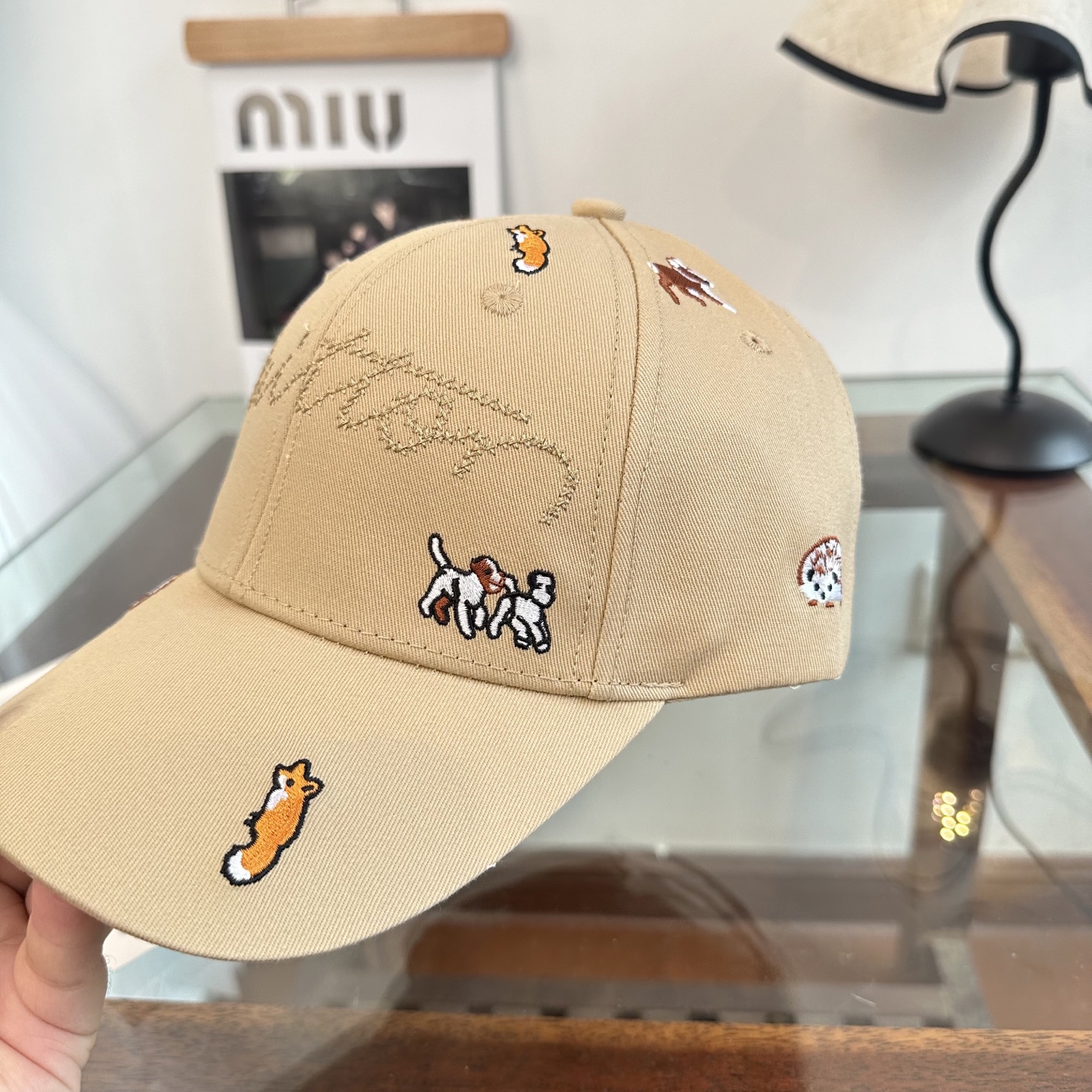 ルイ・ヴィトン スクリプト ロゴ ベースボールキャップ イエロー ニュートラル トーン F0D8A8 画像 6