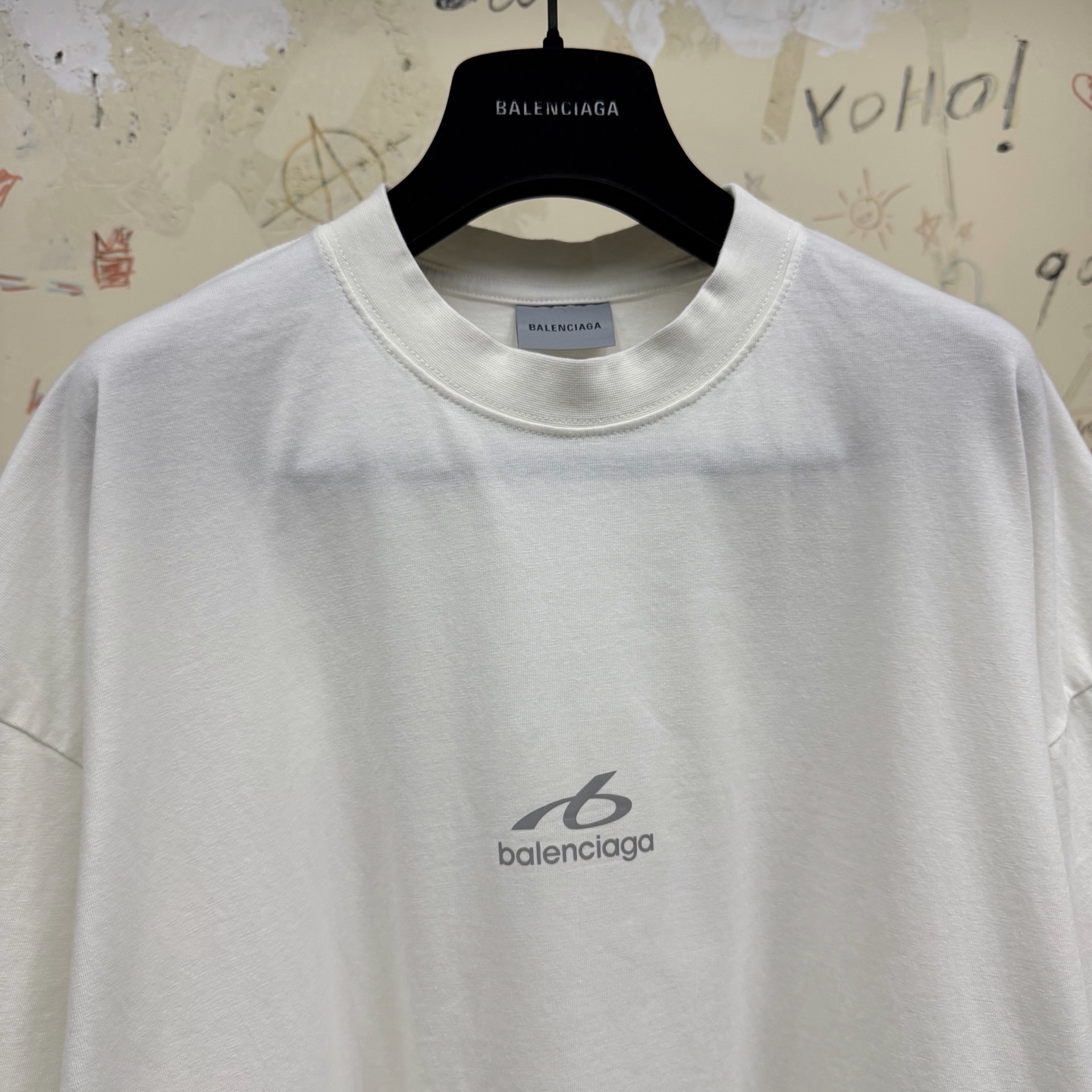 バレンシアガ 3Bスポーツアイコン オーバーサイズTシャツ チョーキーホワイト 850345TTVK59054 詳細画像 1